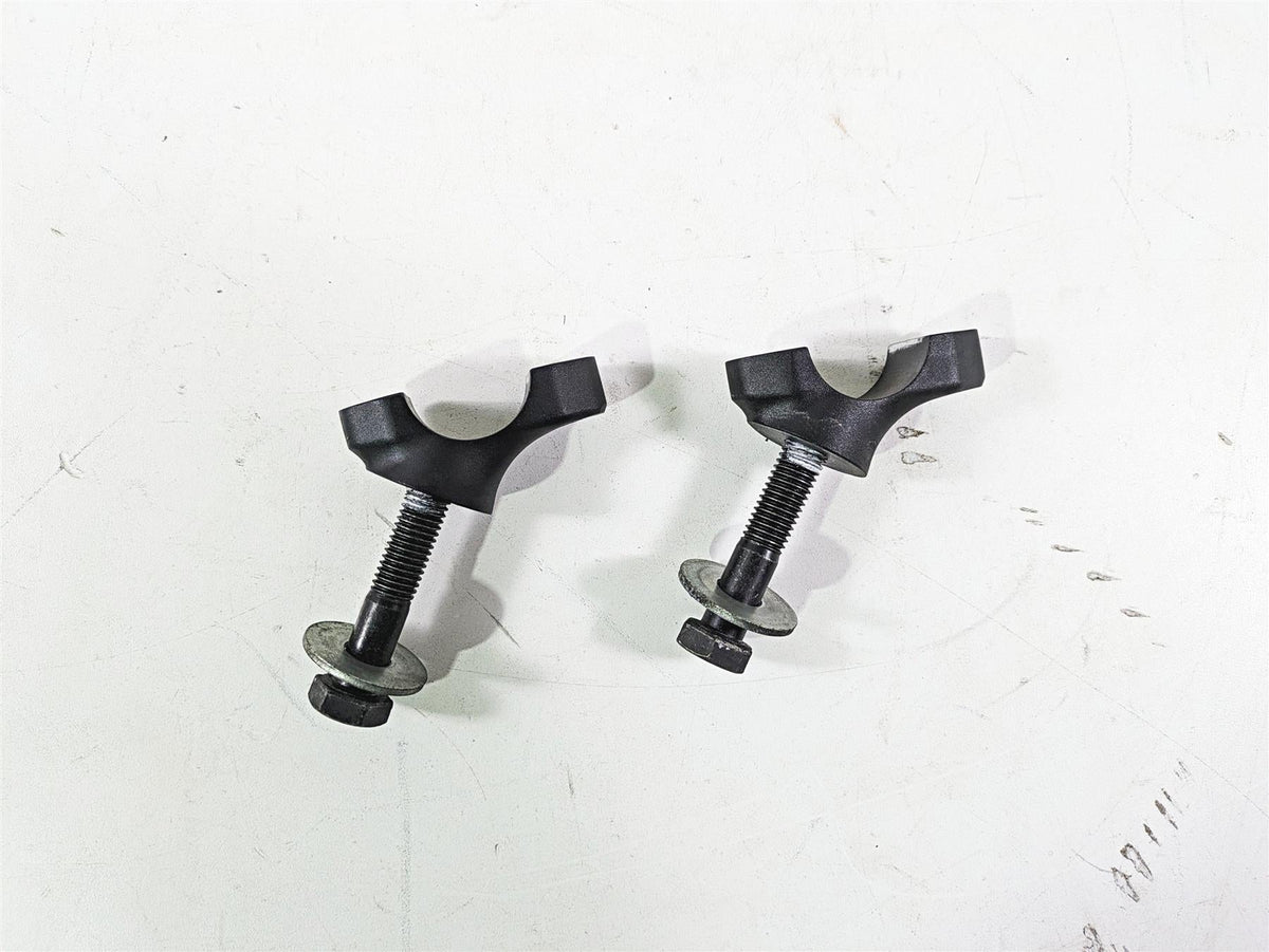 2018 Indian Chieftain Dark Horse Handlebar Riser Holder 5139656 {{ shop.shopifyCountryName }} - Mototech271