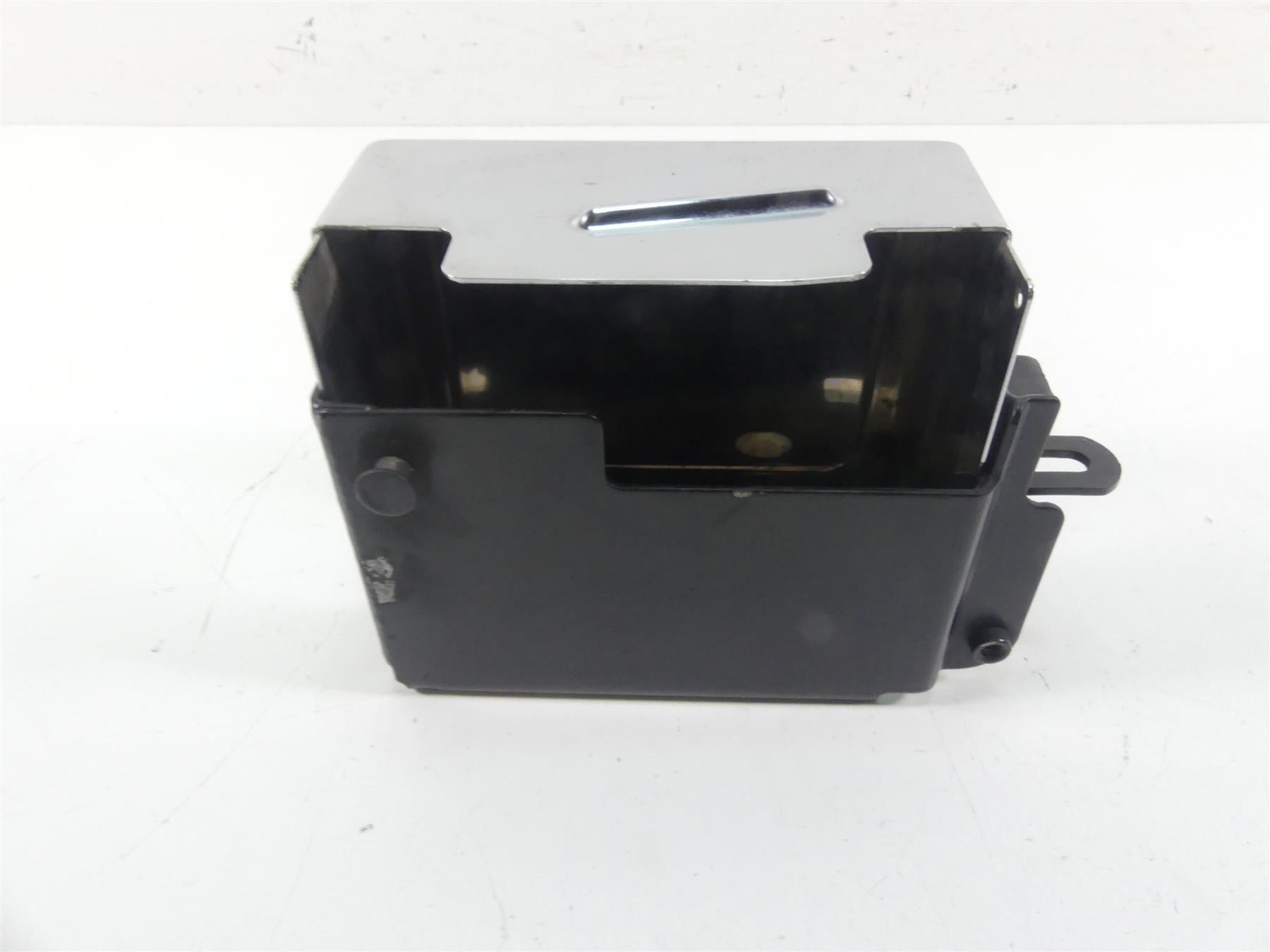2005 Harley Dyna FXDLI Low Rider Battery Tray Holder Chrome Cover Lid 66375-97 {{ shop.shopifyCountryName }} - Mototech271