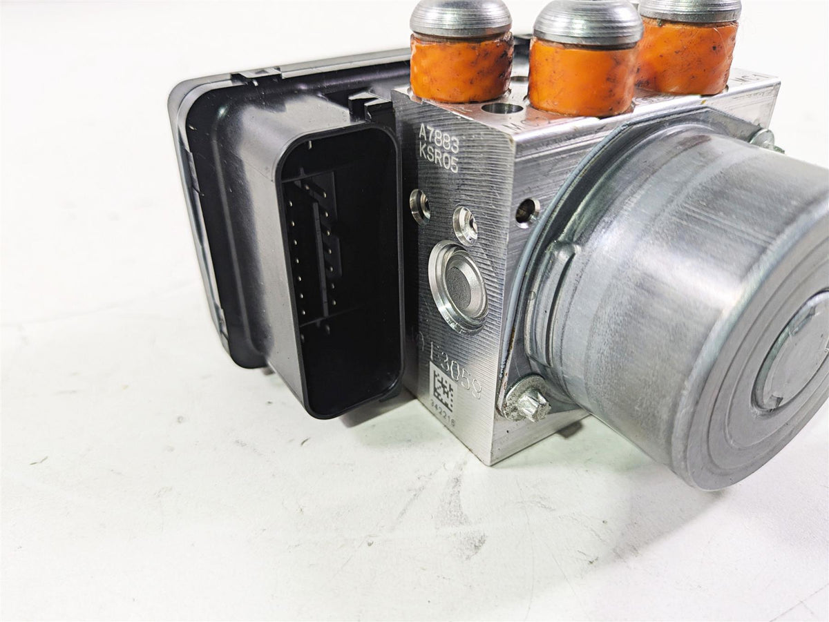 2015 BMW R nineT K21 Abs Brake Pump Module Pressure Unit 34518546851 {{ shop.shopifyCountryName }} - Mototech271