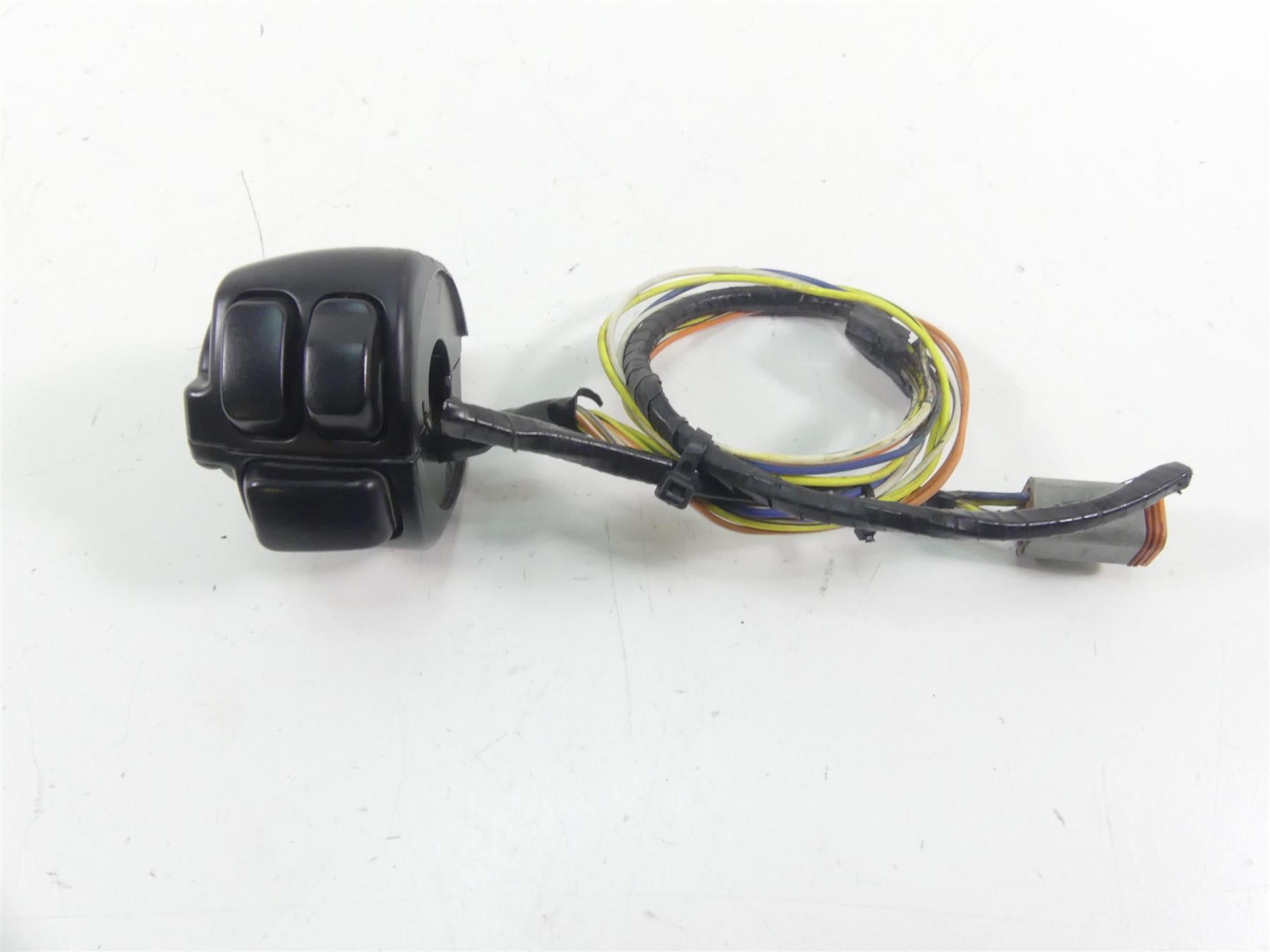 2005 Harley Dyna FXDLI Low Rider Left Hand Light Control Switch 71682-06A {{ shop.shopifyCountryName }} - Mototech271