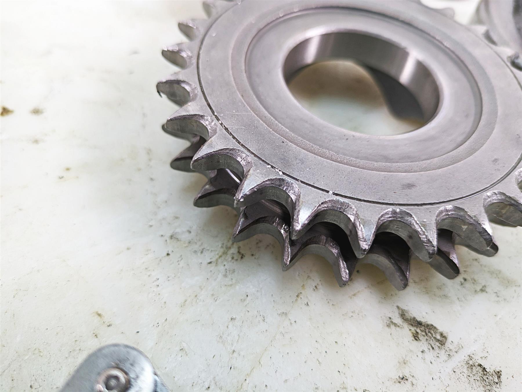 2005 Harley Dyna FXDL Low Rider Primary Drive Clutch Kit - 24k 37707-98A {{ shop.shopifyCountryName }} - Mototech271