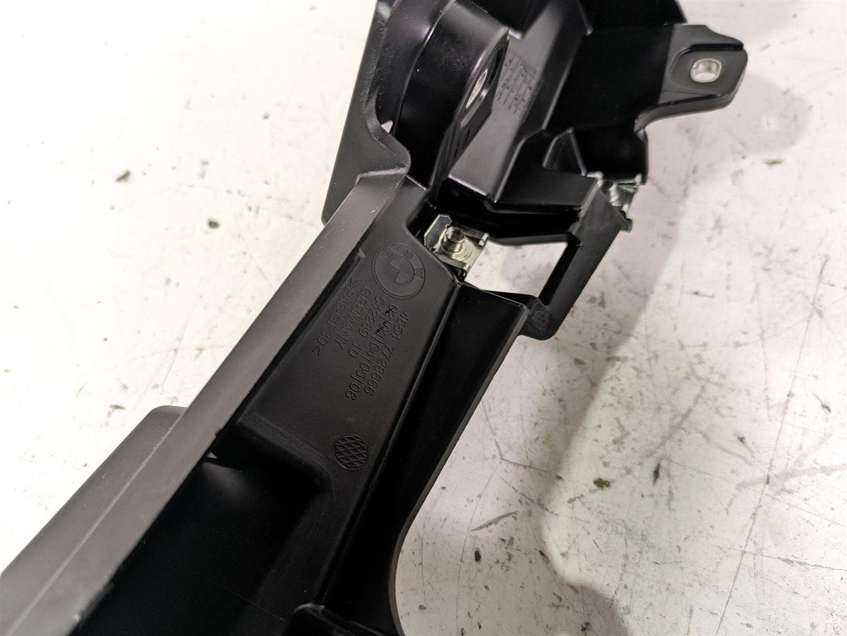 2022 BMW R1250 RT K052 Saddlebag Holder Carrier Set 46547728665 46547728666 {{ shop.shopifyCountryName }} - Mototech271