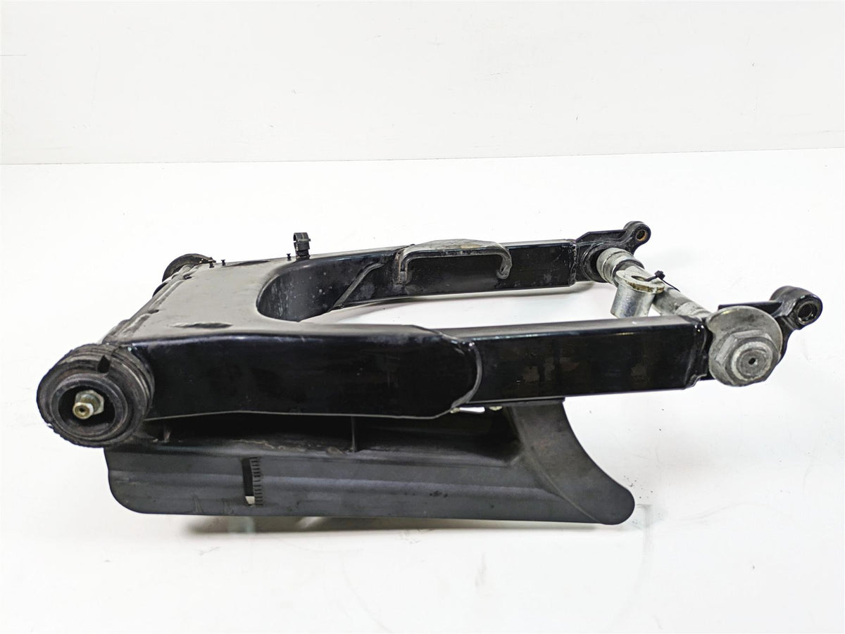 2006 Harley Touring FLHXI Street Glide Rear Swingarm Swing Arm + Axle 47549-02A {{ shop.shopifyCountryName }} - Mototech271