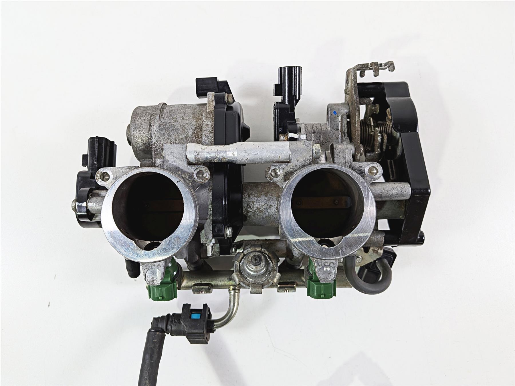 2012 Yamaha XT1200 Super Tenere Mikuni Throttle Body Bodies 23P-13750-00-00 {{ shop.shopifyCountryName }} - Mototech271