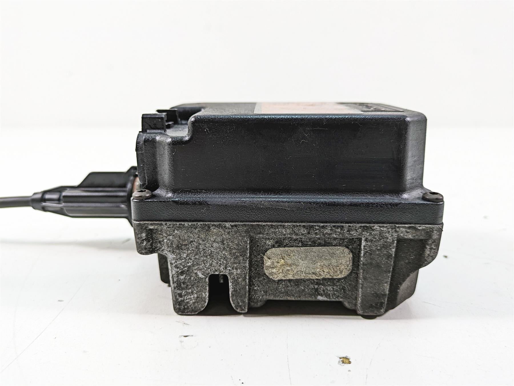 2005 Harley Touring FLHTCUI Electra Glide Cruise Control Module Unit 70955-04 {{ shop.shopifyCountryName }} - Mototech271