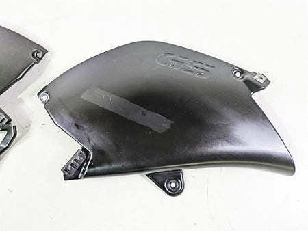 2009 BMW R1200GS K255 Adv Tank Trim Between Leg Side Cover Set -Read 46637698234 {{ shop.shopifyCountryName }} - Mototech271