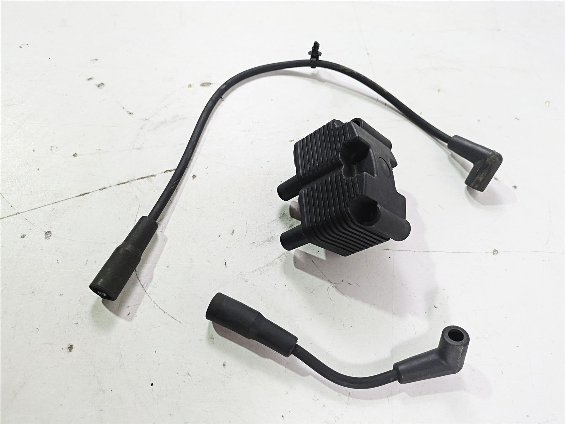 2004 Harley Softail FLSTF Fat Boy Ignition Coil + Wires & Plugs Set 31655-99 {{ shop.shopifyCountryName }} - Mototech271