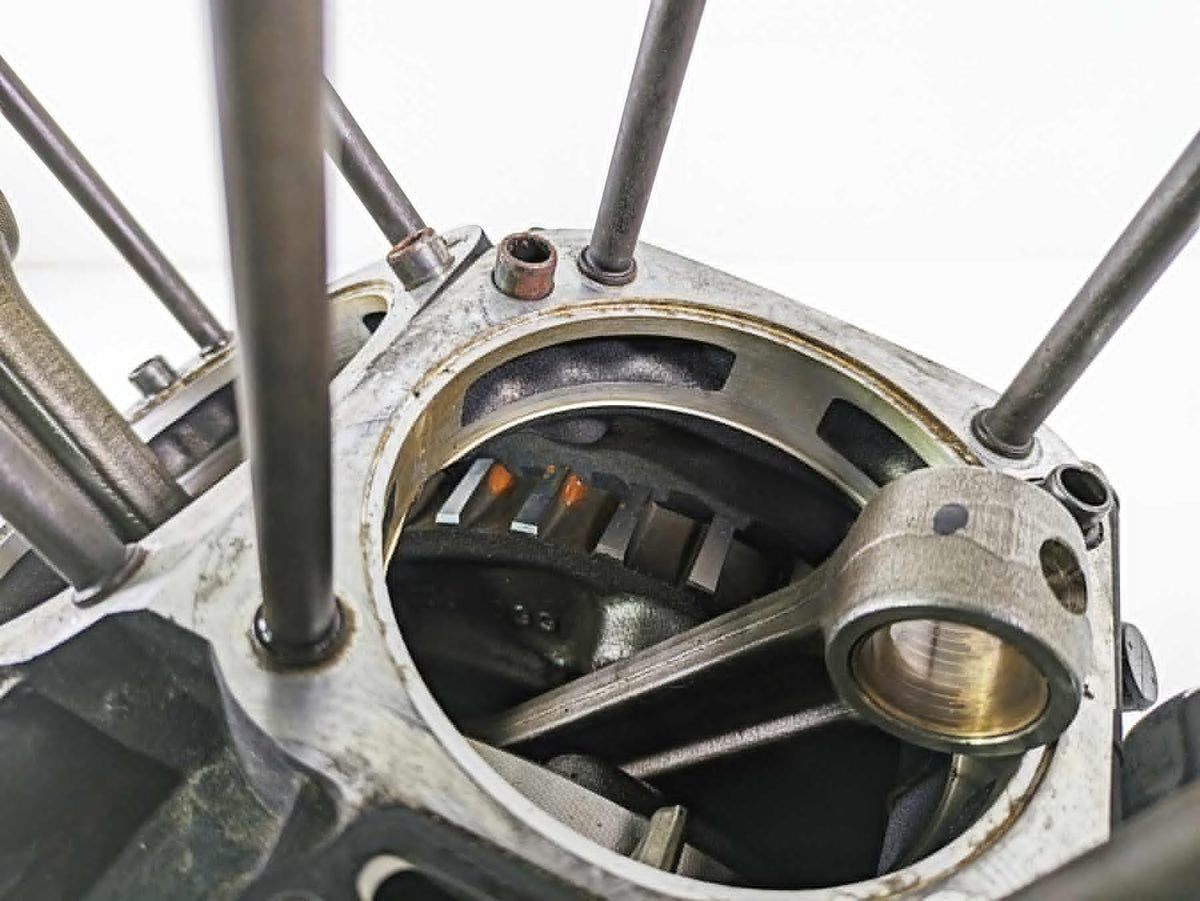 2003 Harley Dyna FXDL Low Rider 100TH Motor Engine Crank Case Shaft 24597-99C {{ shop.shopifyCountryName }} - Mototech271