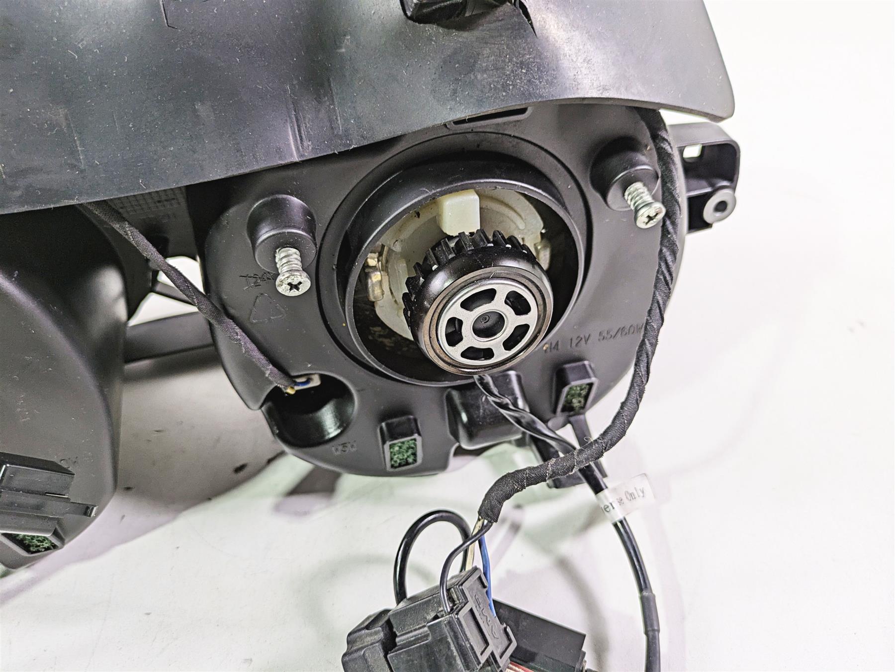 2016 Moto Guzzi Stelvio 1200 8V NTX Front Headlight + Cyclops Led Bulb 887029 {{ shop.shopifyCountryName }} - Mototech271