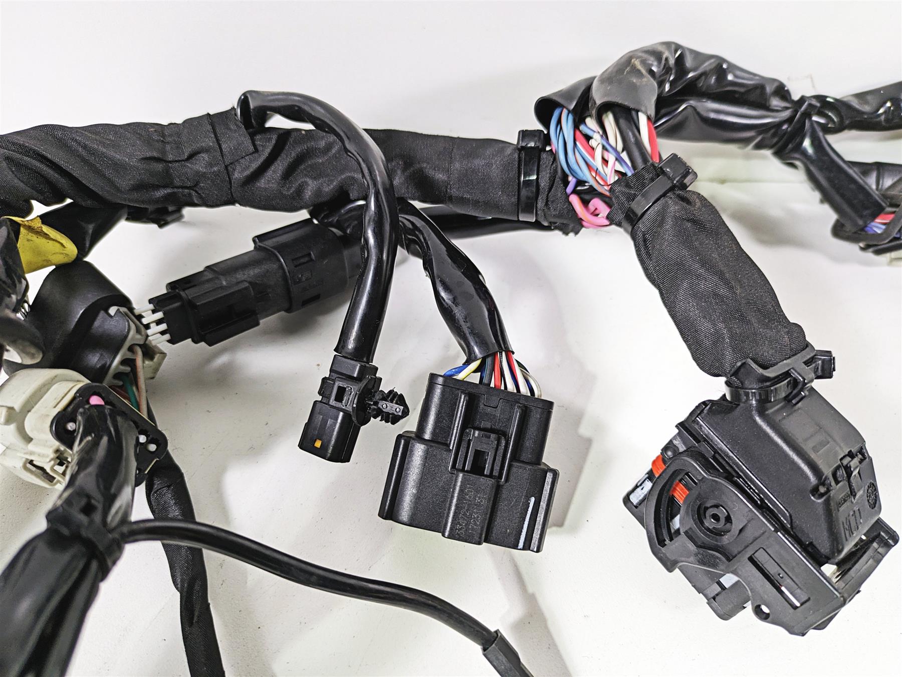 2020 Harley Touring FLHT Electra Glide Wiring Harness Loom - Nice 69201988 {{ shop.shopifyCountryName }} - Mototech271