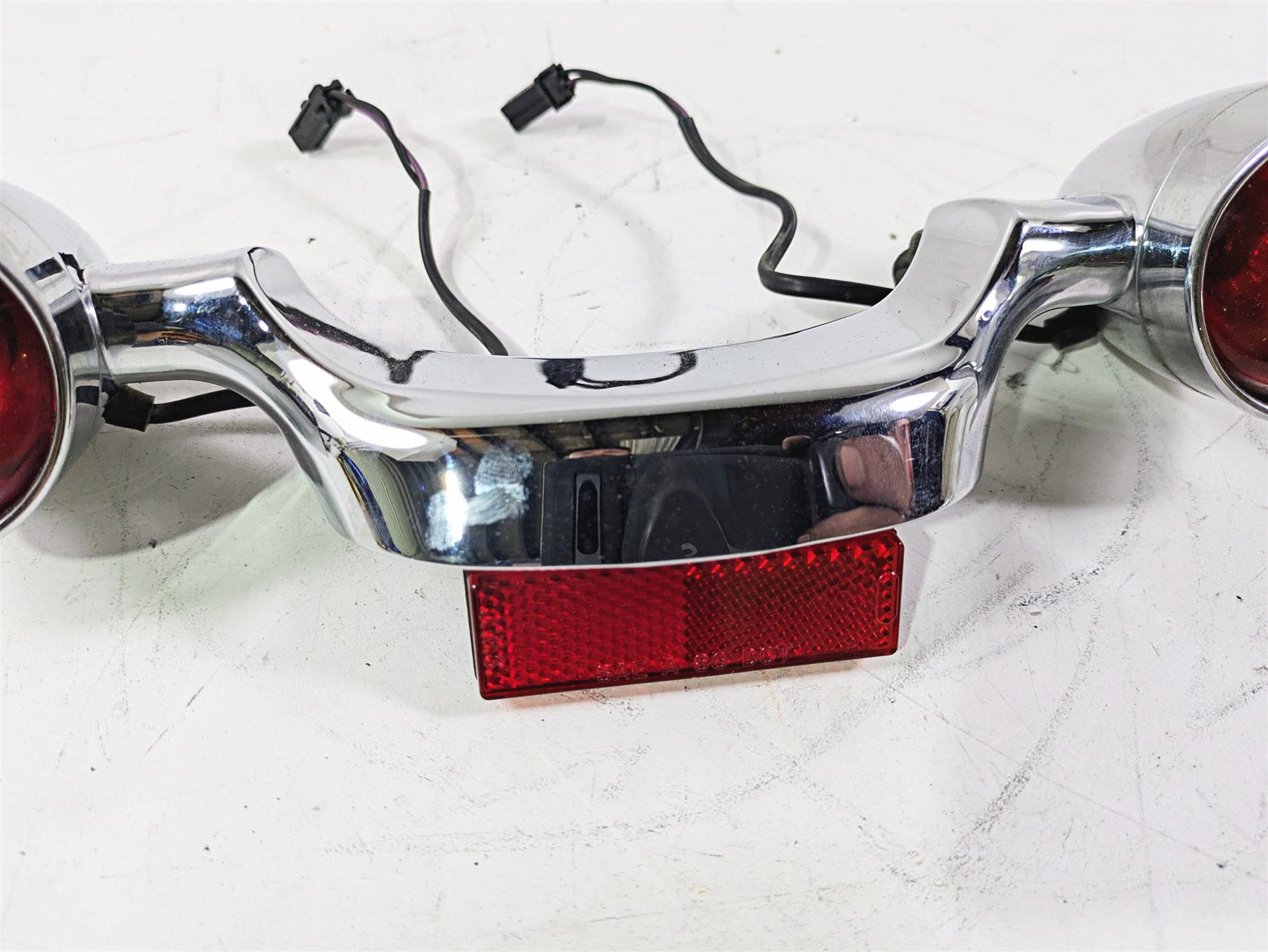 2011 Harley Touring FLHTCUSE CVO E-Glide Rear Blinker Turn Signal Bar 69824-09 {{ shop.shopifyCountryName }} - Mototech271