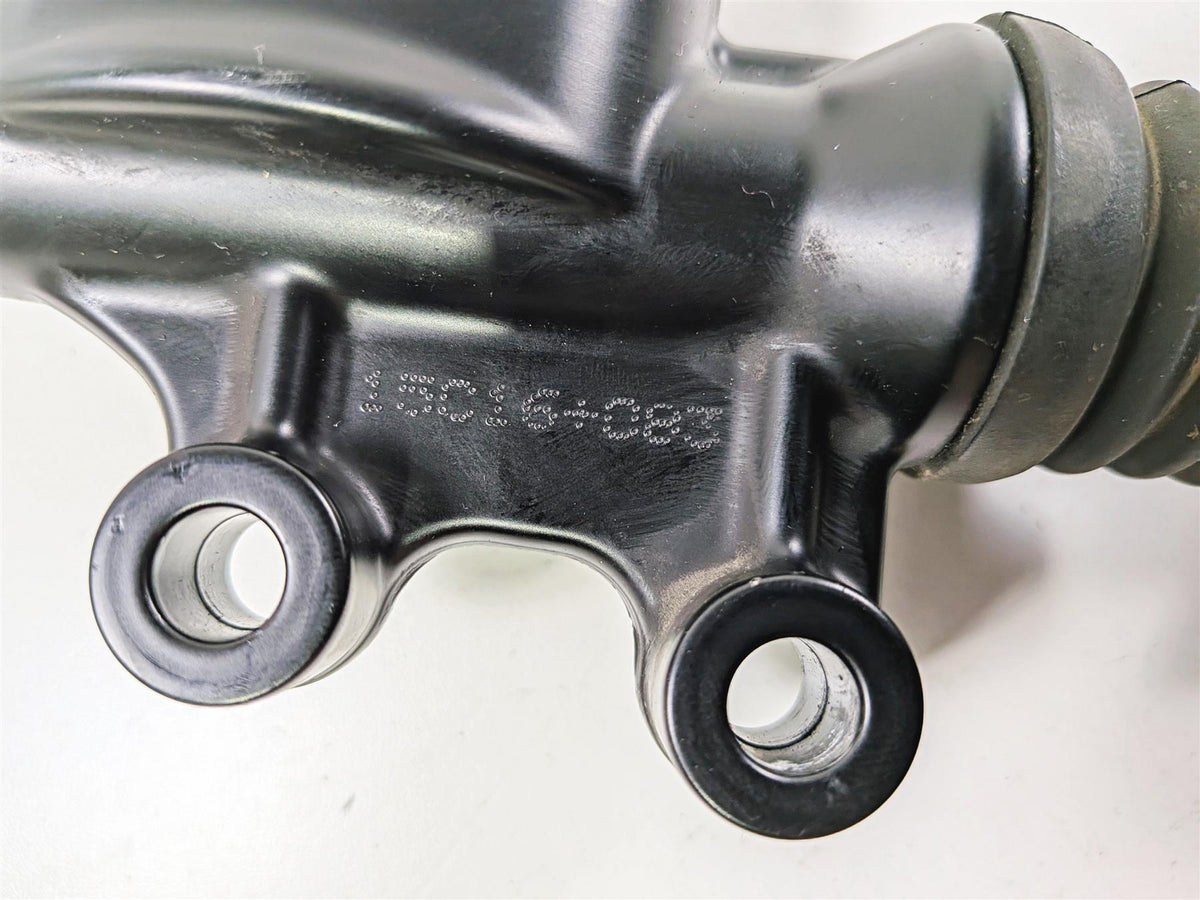 2015 Harley Touring FLTRUSE CVO Road Glide Rear Brake Master Cylinder 41700072-Mototech271
