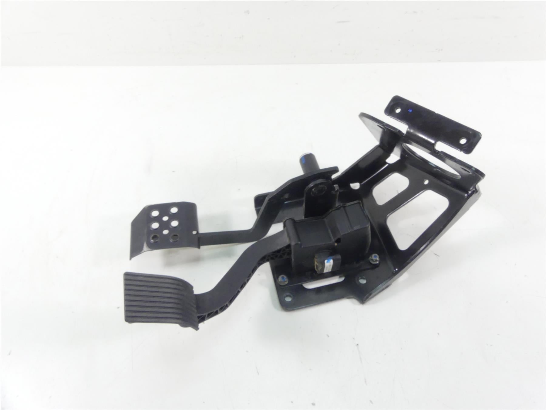 2019 Polaris General 1000 EPS Accelerator & Brake Pedal + Mount Set 4015711 {{ shop.shopifyCountryName }} - Mototech271