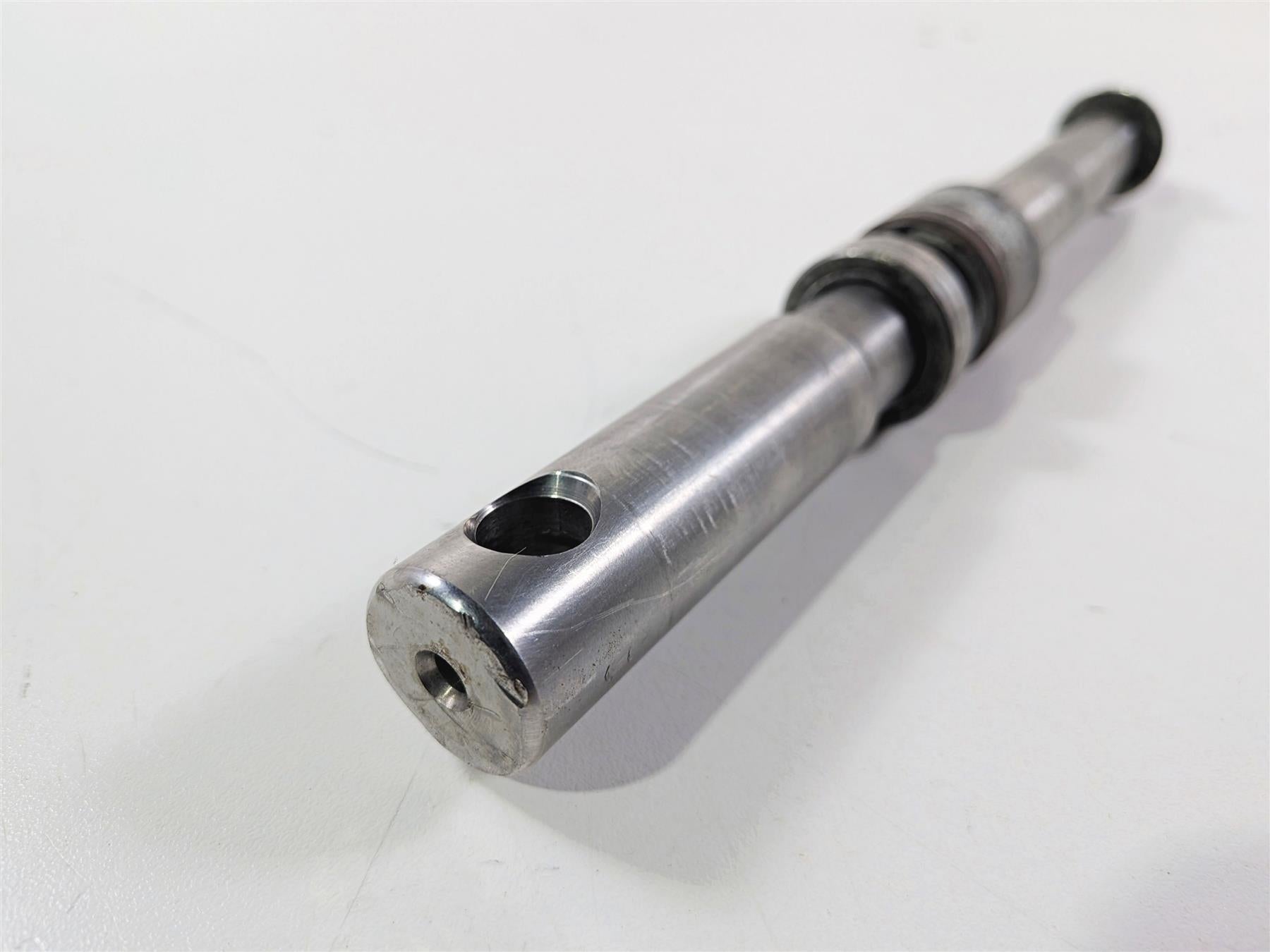 1998 Harley Dyna FXDL Low Rider Front Wheel Spindle Axle 43895-87B {{ shop.shopifyCountryName }} - Mototech271