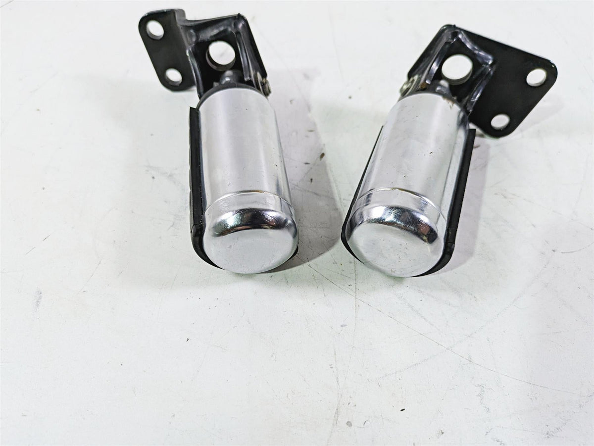 2002 Honda V-Twin VTX1800 C Rear Passenger Footpeg Set 50680-MCH-000 {{ shop.shopifyCountryName }} - Mototech271