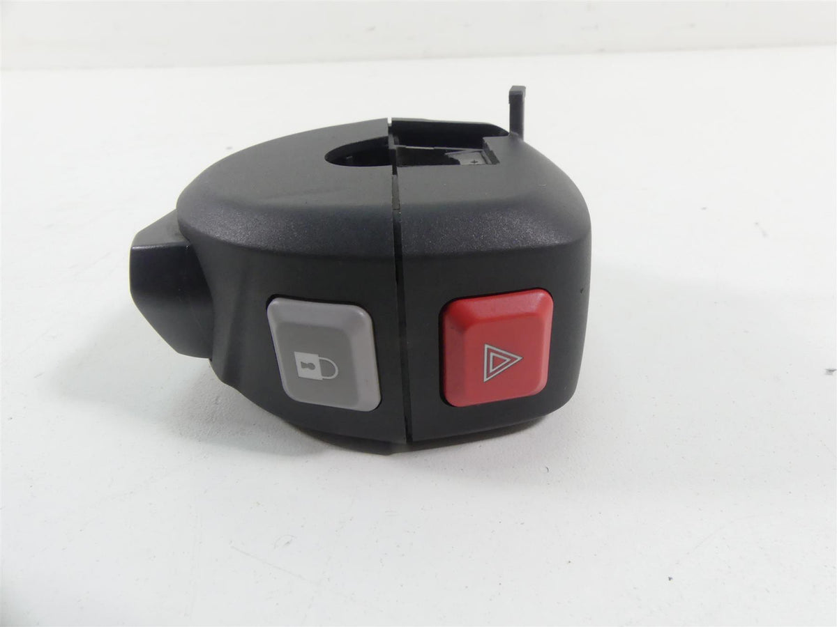 2020 Triumph Speed Triple RS 1050 Right Start Kill Lock Control Switch T2049706 {{ shop.shopifyCountryName }} - Mototech271