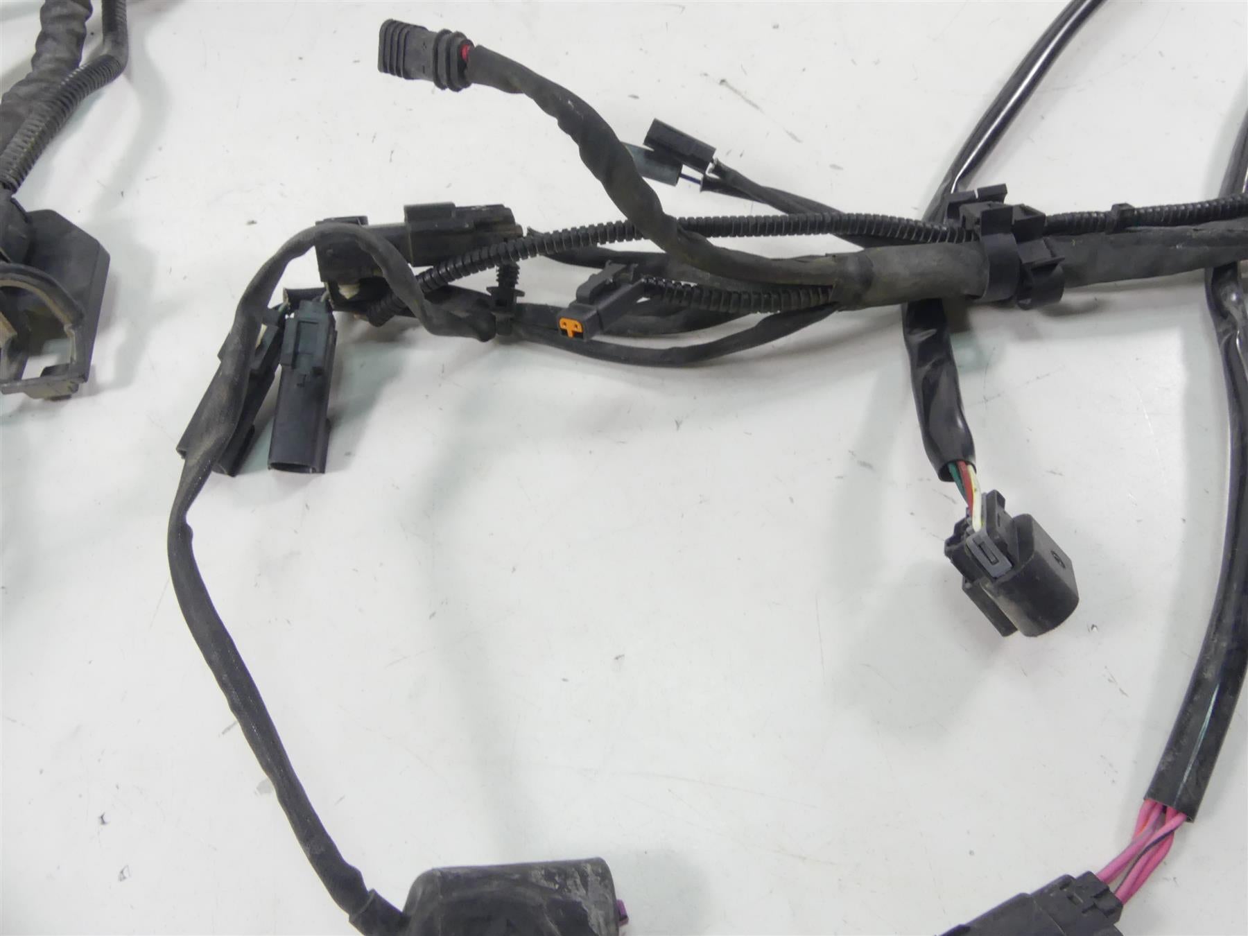 2014 Harley Touring FLHTK Electra Glide Main Wiring Harness Loom Abs 69200118 {{ shop.shopifyCountryName }} - Mototech271