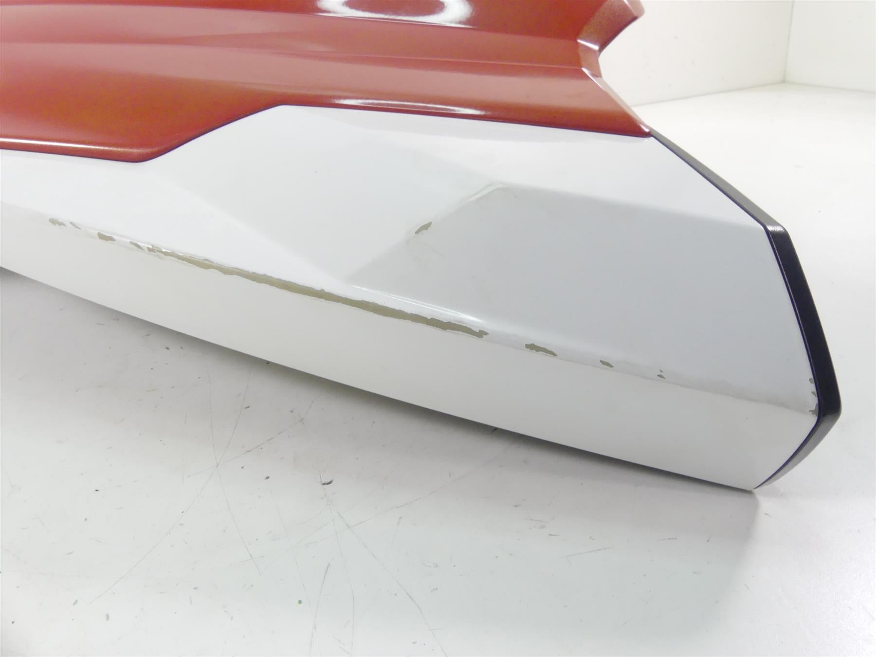 2017 Yamaha Waverunner VX 1050 CS Front Hood Lid Engine Cover F2X-U517B-00-P6 {{ shop.shopifyCountryName }} - Mototech271