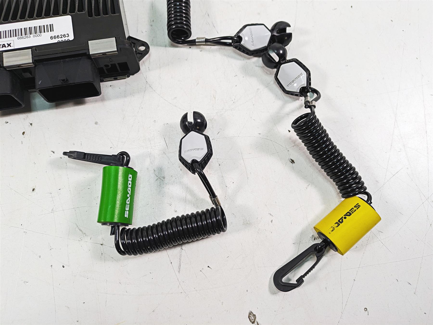 2016 Sea-Doo Spark 900 Cdi Speedo Ibr Dess Switch & Key Set 278003406 420666063 {{ shop.shopifyCountryName }} - Mototech271