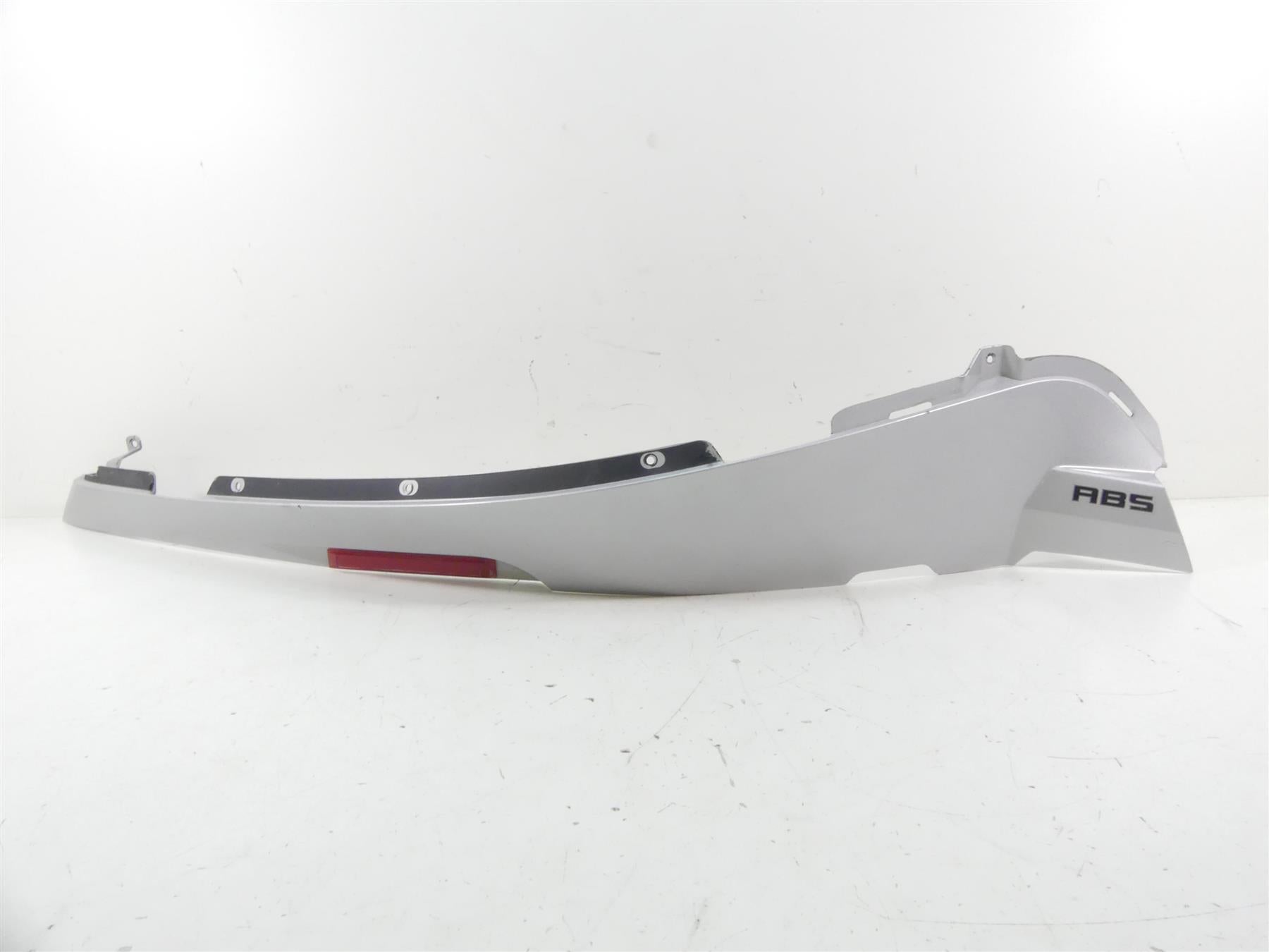2011 Victory Vision Tour Right Rear Under Saddlebag Cover Fairing Cowl 5436211 {{ shop.shopifyCountryName }} - Mototech271
