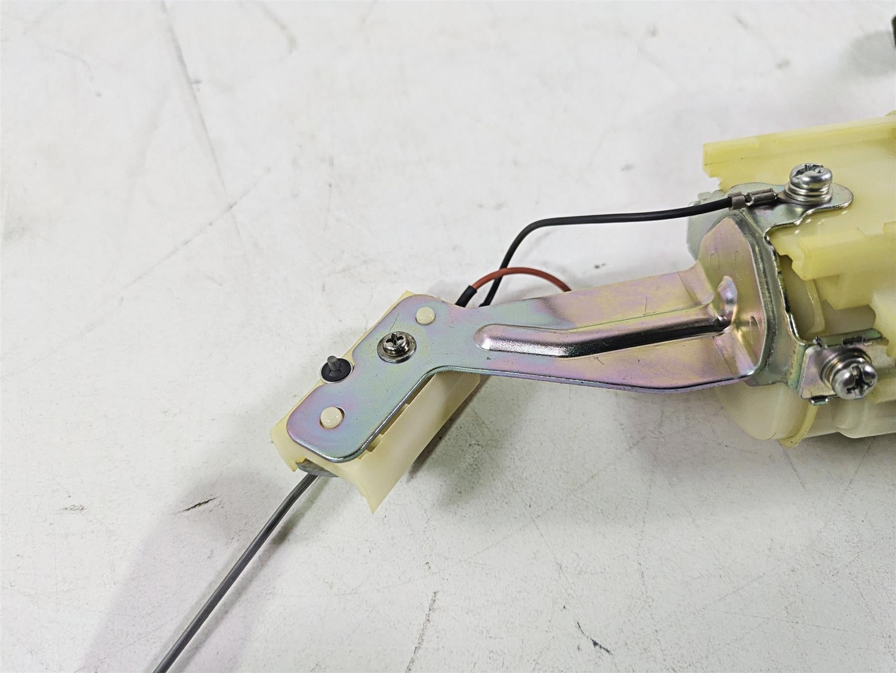 2020 Kawasaki ZX6R Ninja Fuel Gas Petrol Pump & Sending Unit 3K 49040-0779 {{ shop.shopifyCountryName }} - Mototech271
