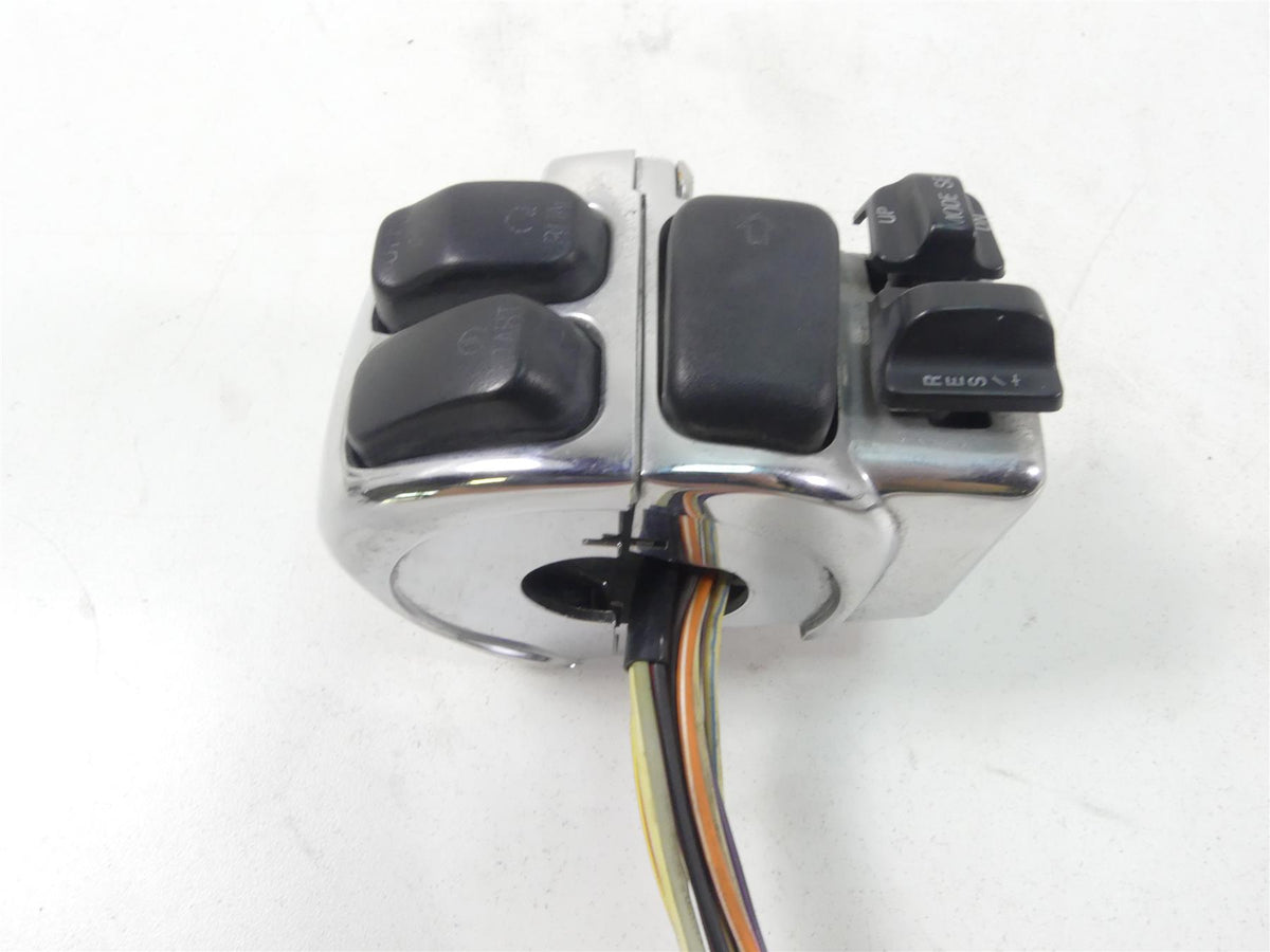 2012 Harley CVO FLHX SE3 Street Glide Right Hand Control Switch - Read 71684-06A {{ shop.shopifyCountryName }} - Mototech271