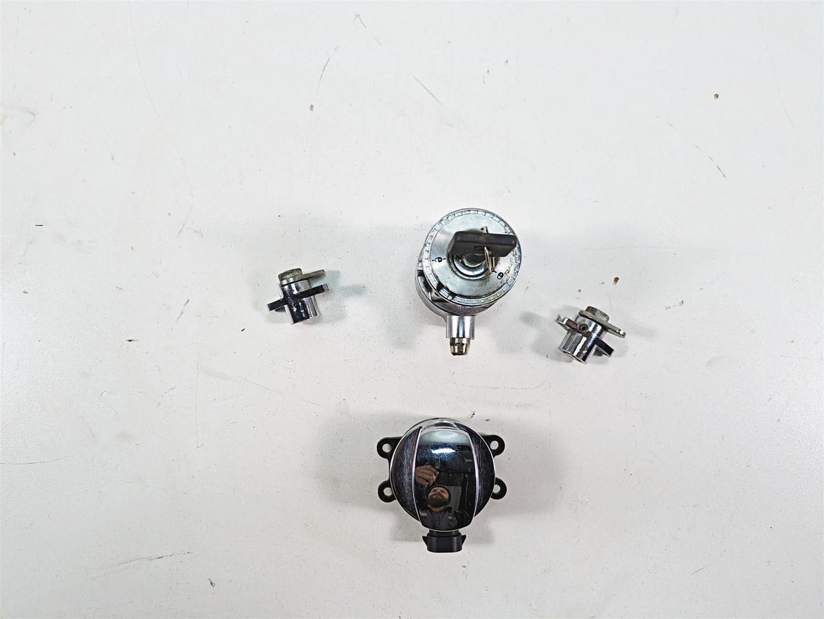 2012 Harley FLD Dyna Switchback Ignition Switch Key Lock Set 71304-04 {{ shop.shopifyCountryName }} - Mototech271