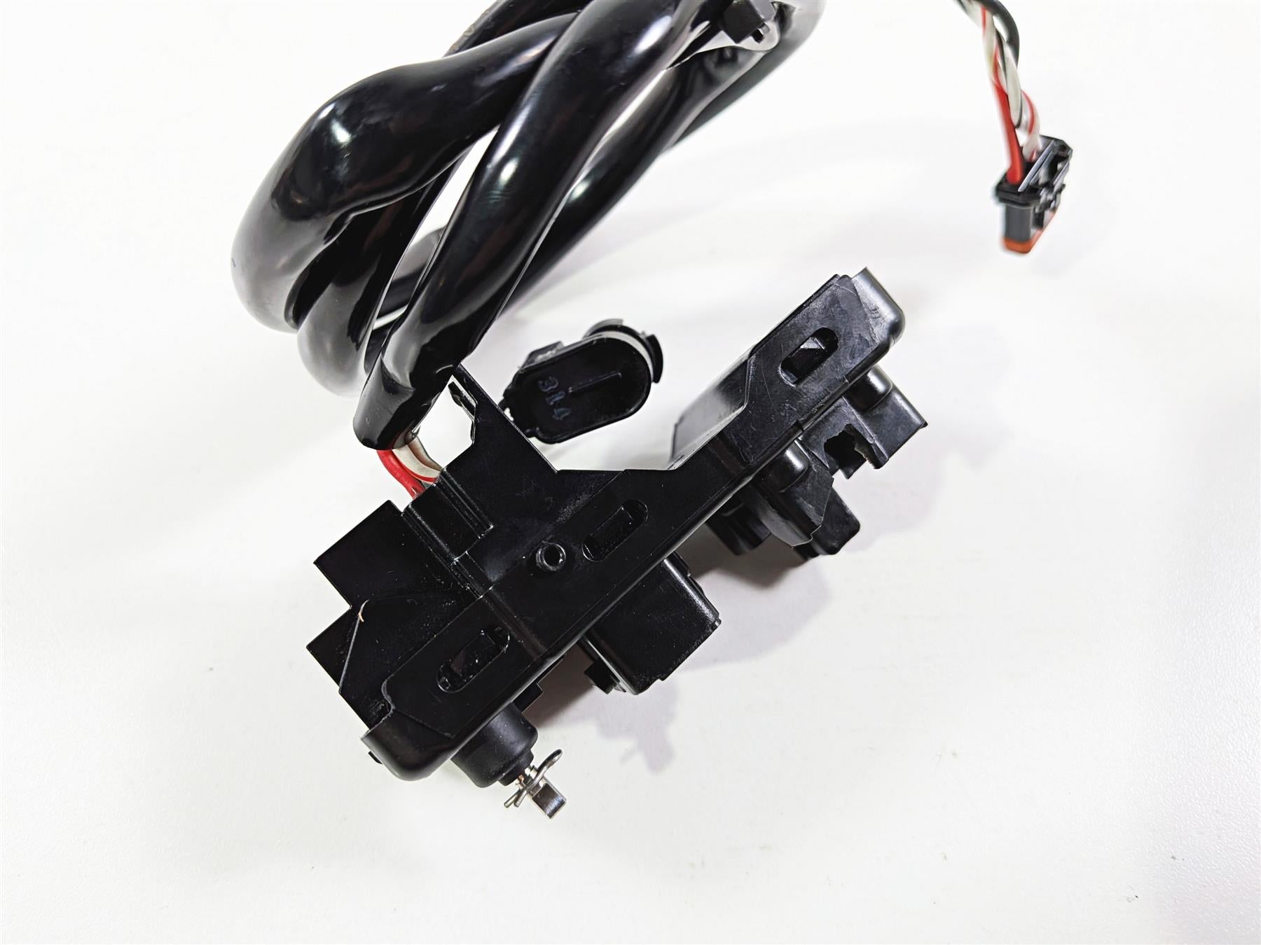 2024 Harley Softail FXLRST Low Rider Left Hand Control Switch Internals 71500632 {{ shop.shopifyCountryName }} - Mototech271