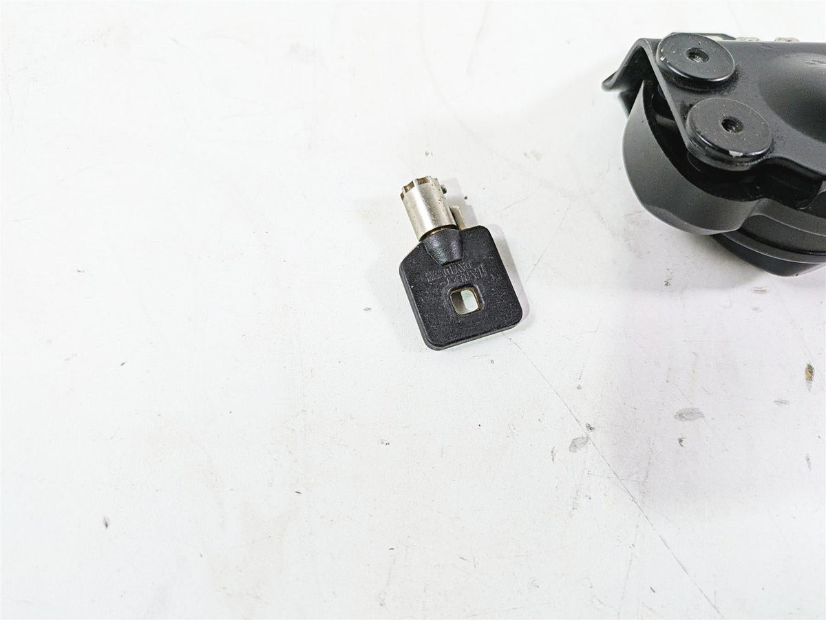 2010 Harley VRSCF Muscle Rod Ignition Switch Key Steering Lock Set 70020-05 {{ shop.shopifyCountryName }} - Mototech271