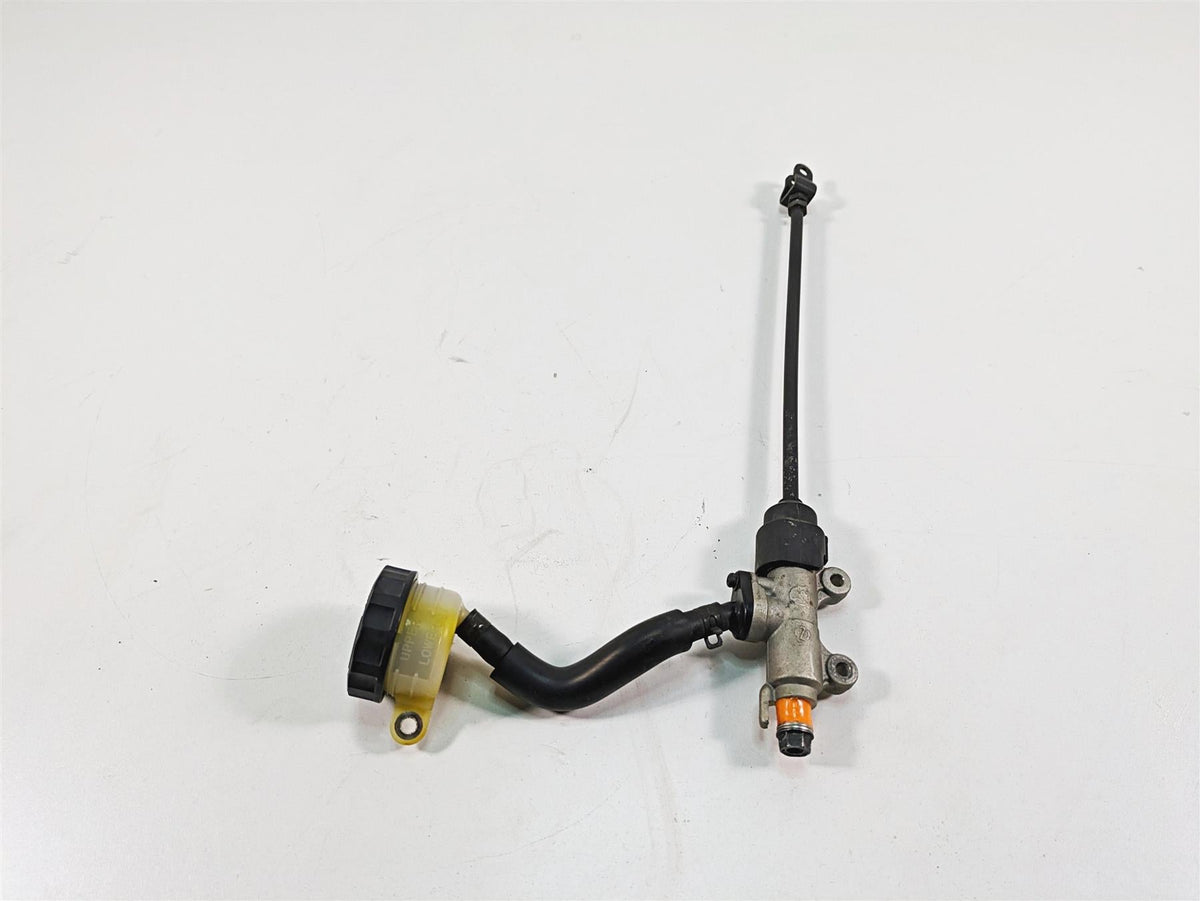 2006 Honda VT1100 C2 Shadow Rear 1/2" Brake Master Cylinder 43510-MCK-A02 {{ shop.shopifyCountryName }} - Mototech271