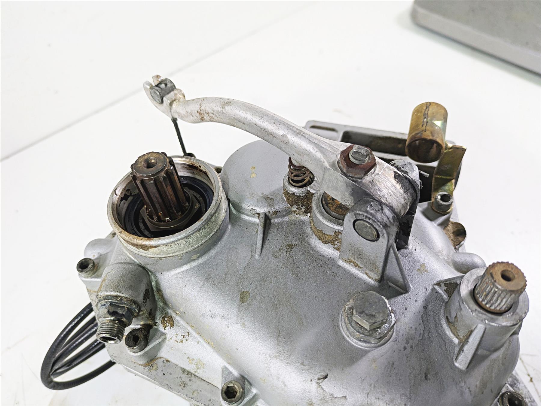 1998 Moto Guzzi California 1100 EV Transmission Gear Box 22k GU30200260 {{ shop.shopifyCountryName }} - Mototech271