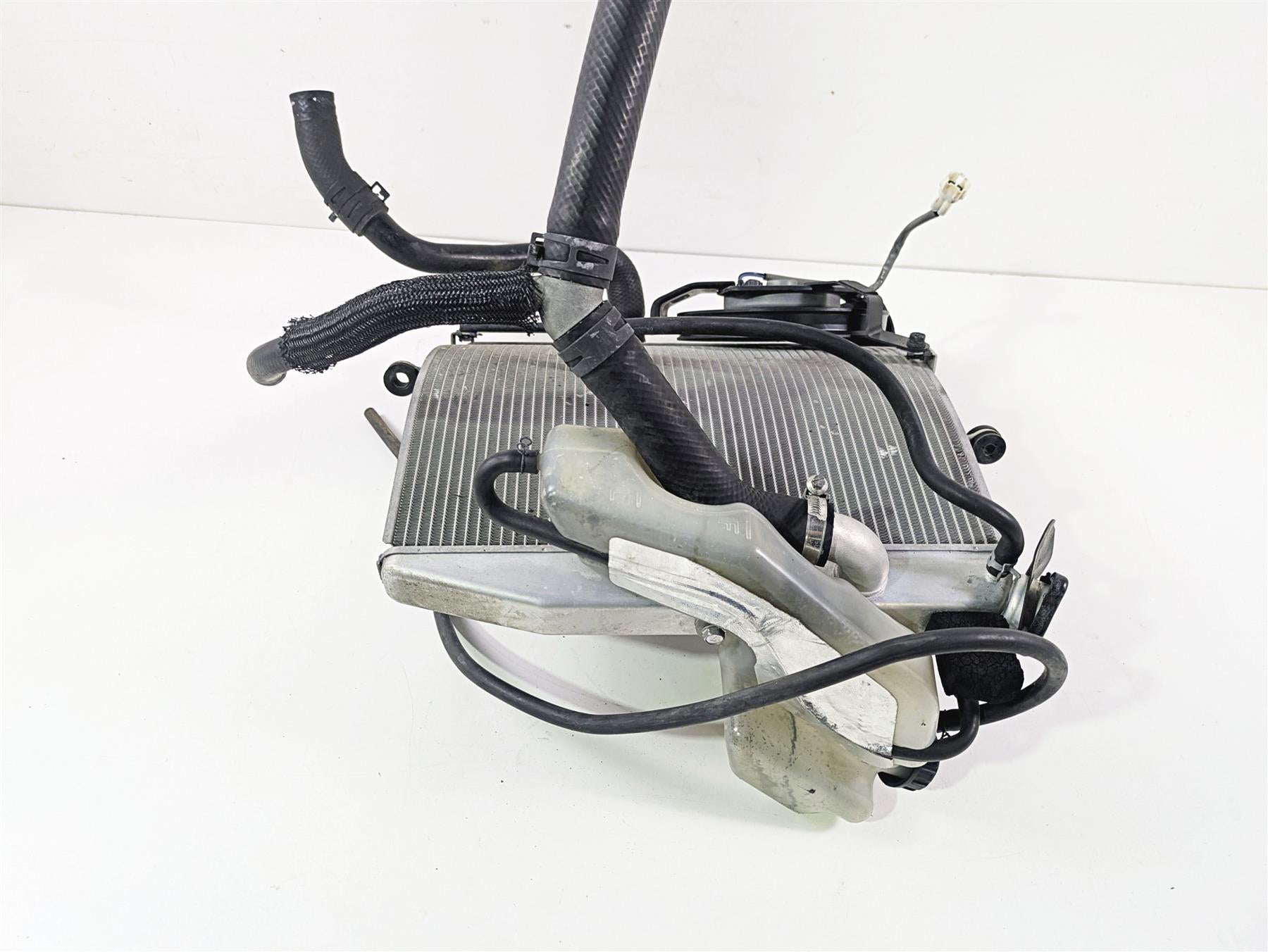 2016 Kawasaki ZX10R Ninja Radiator Fan Reservoir Hoses Set 39061-0566 {{ shop.shopifyCountryName }} - Mototech271