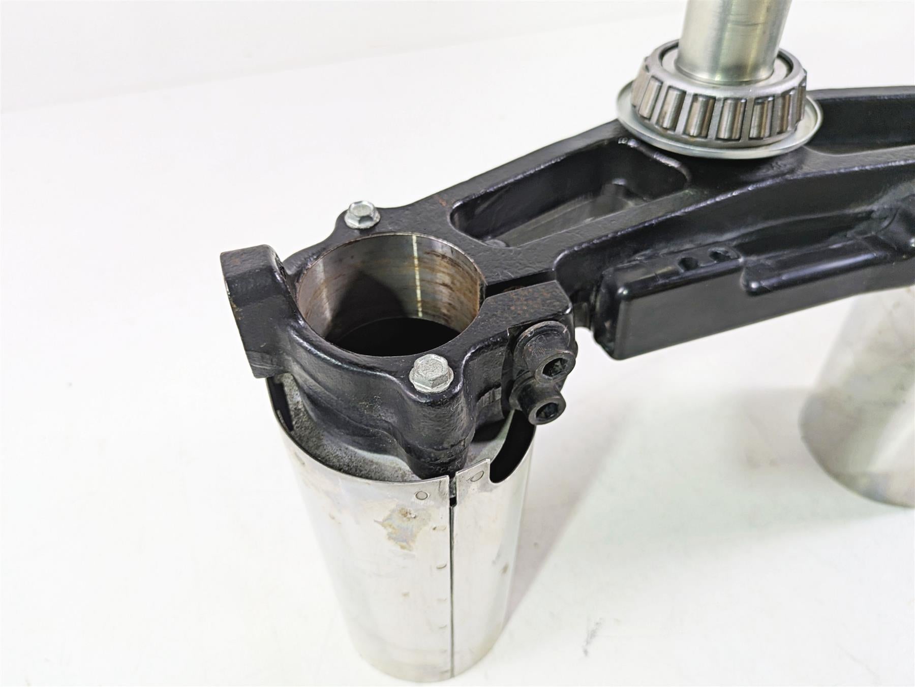 2015 Harley Touring FLHTKL Electra Glide Upper Lower Triple Tree Set 45900091A {{ shop.shopifyCountryName }} - Mototech271