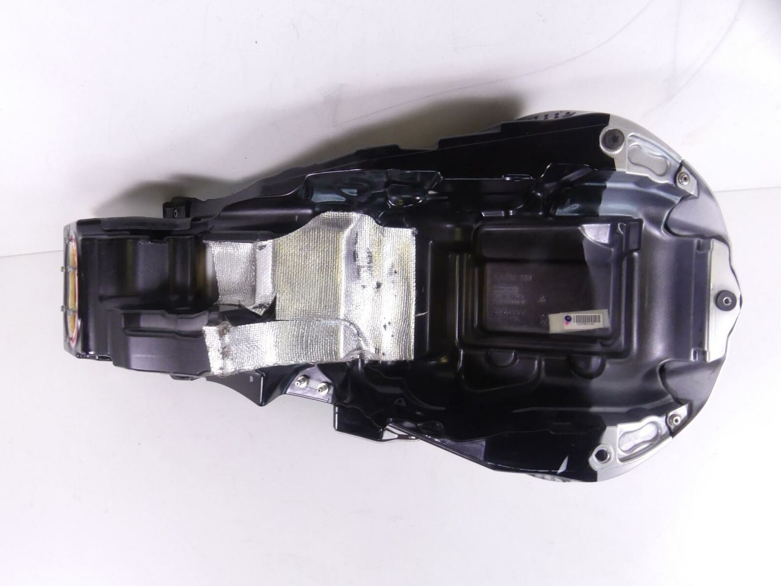 2016 Aprilia RSV 1100 Tuono V4 RR Fuel Gas Petrol Tank & Cover 2H000880000Z4 {{ shop.shopifyCountryName }} - Mototech271