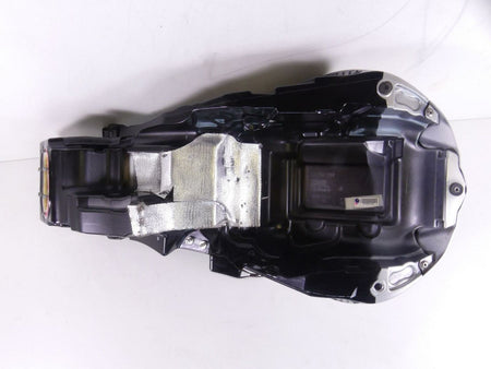 2016 Aprilia RSV 1100 Tuono V4 RR Fuel Gas Petrol Tank & Cover 2H000880000Z4 {{ shop.shopifyCountryName }} - Mototech271