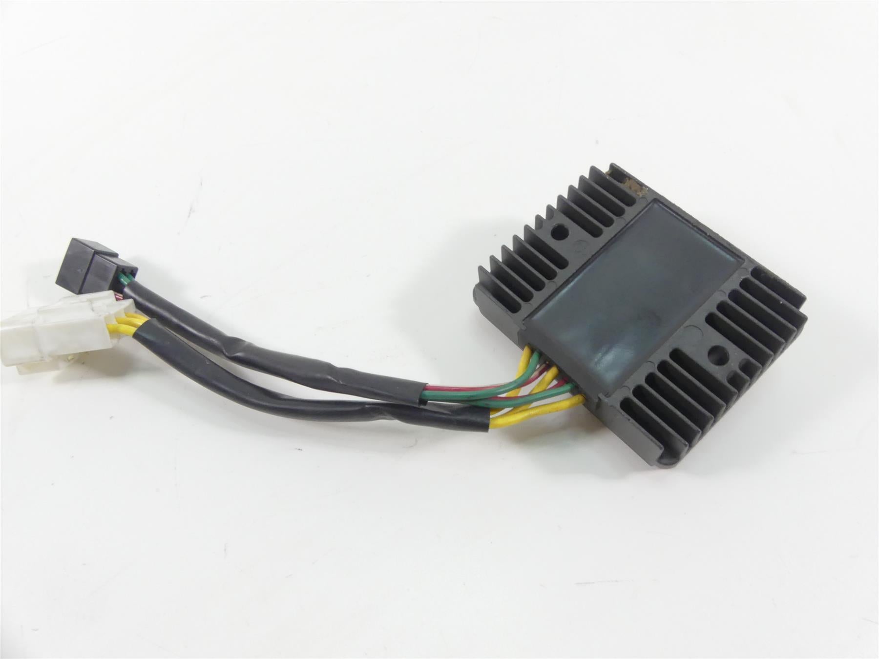 2016 Moto Guzzi V7 II Special 750 Rectifier Voltage Regulator 2D000043 SH689JE {{ shop.shopifyCountryName }} - Mototech271