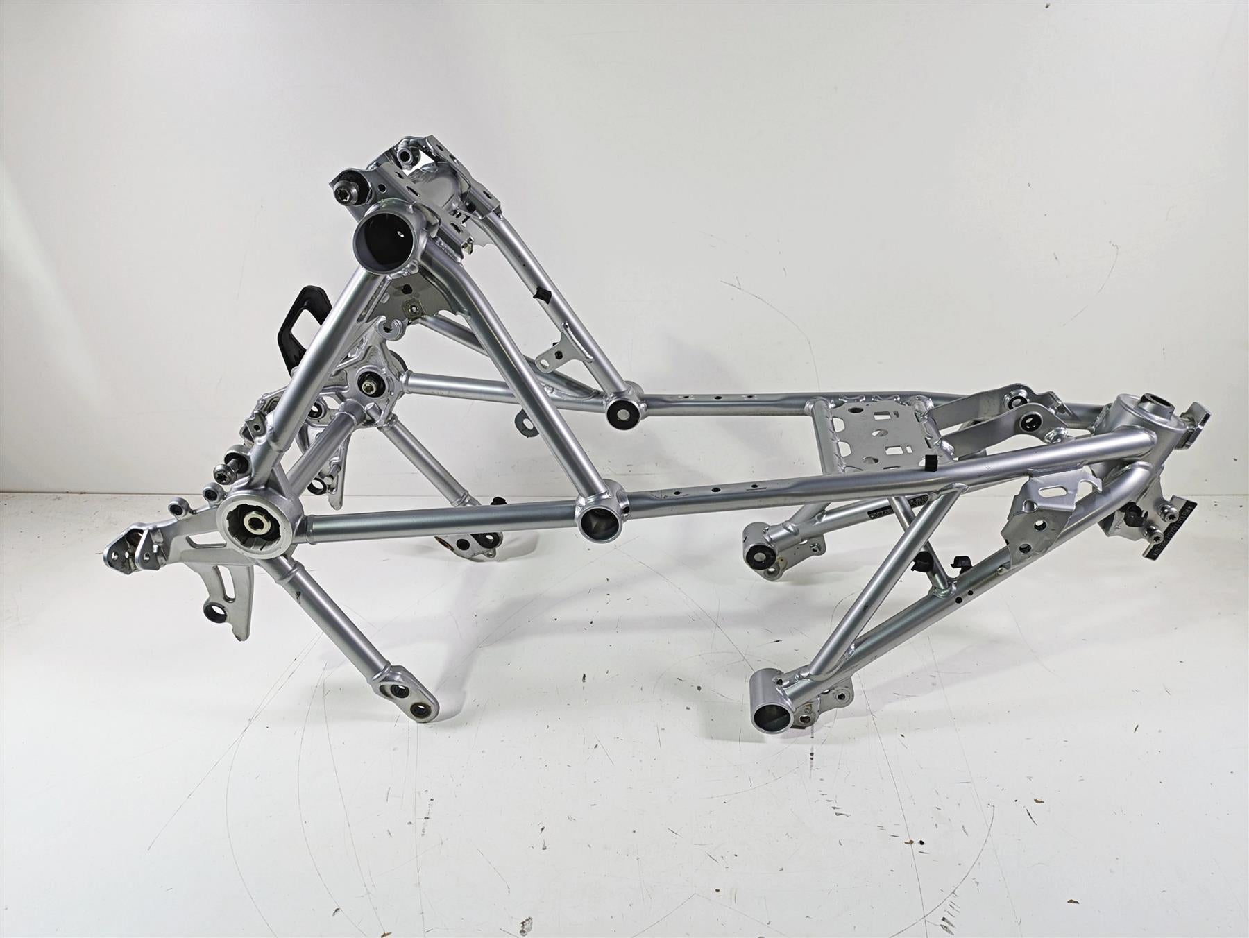 2016  BMW R1200GS GSW K50 Straight Main Silver Frame Chassis With Salvage Texas Title 46519444971