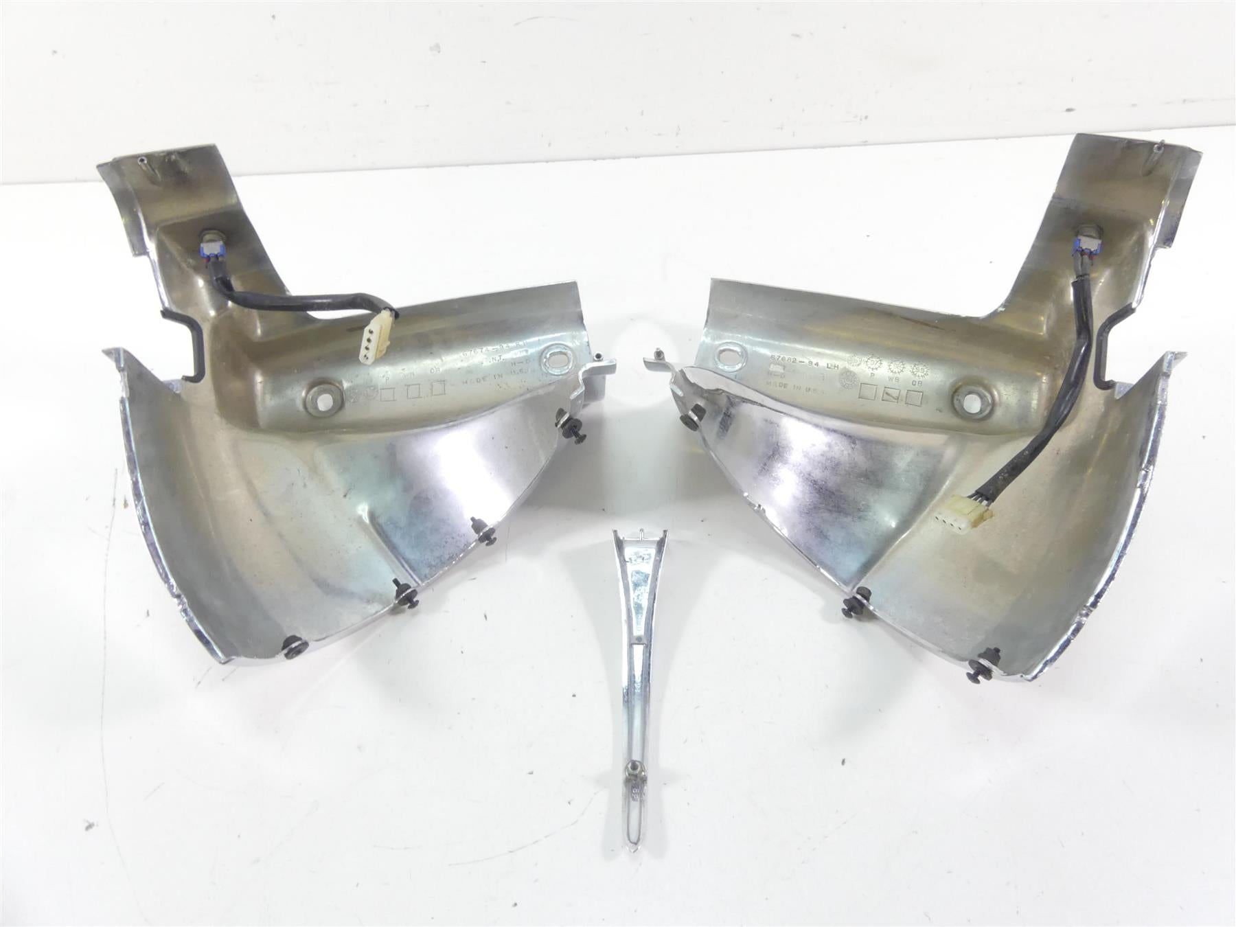 2002 Harley Touring FLHRCI Road King Chrome Headlight Covers Nacelle 67866-94 {{ shop.shopifyCountryName }} - Mototech271