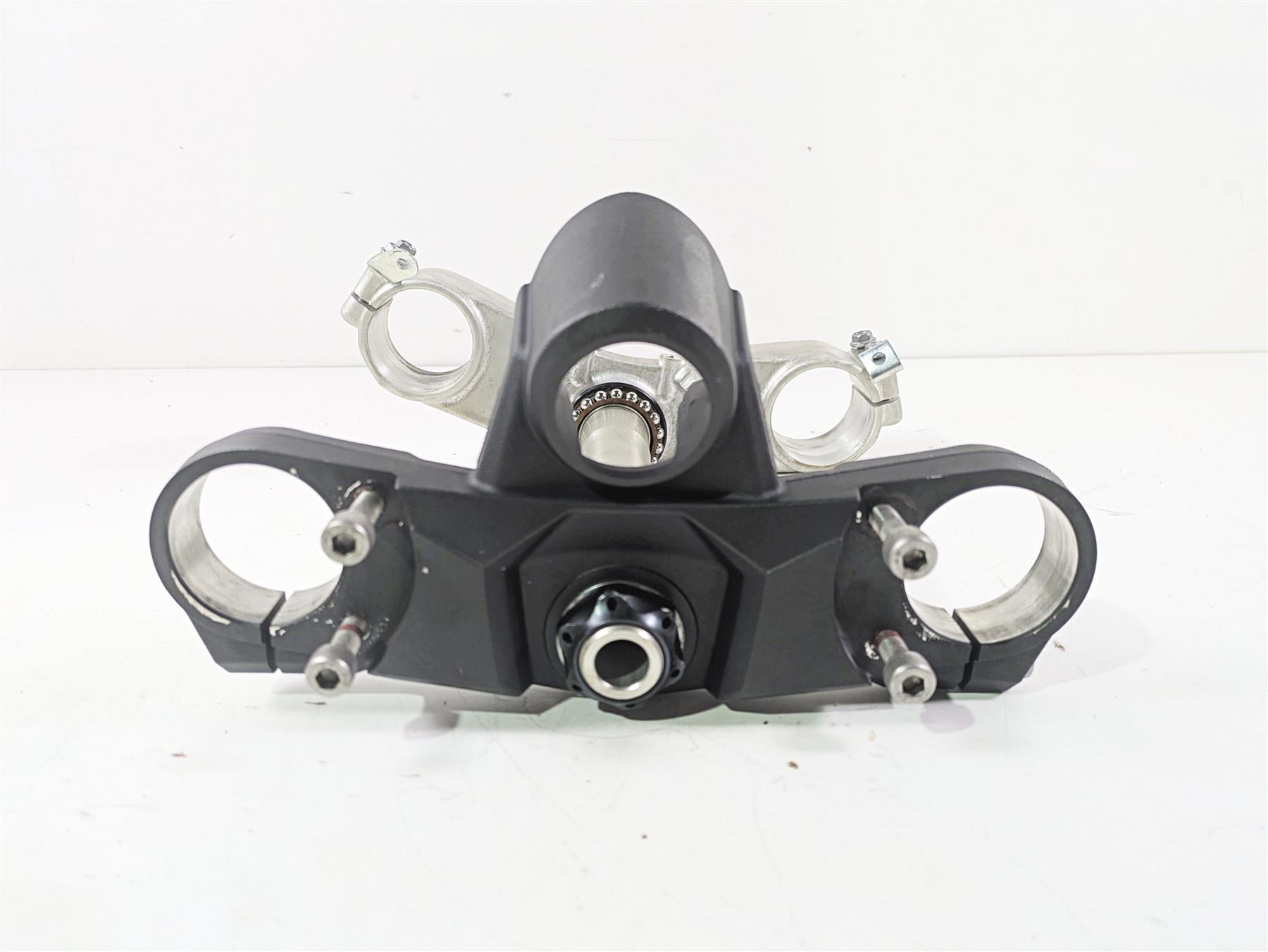 2023 Kawasaki ZX1400 ZX14R Ninja Upper Lower Triple Tree Set 44037-0039 {{ shop.shopifyCountryName }} - Mototech271