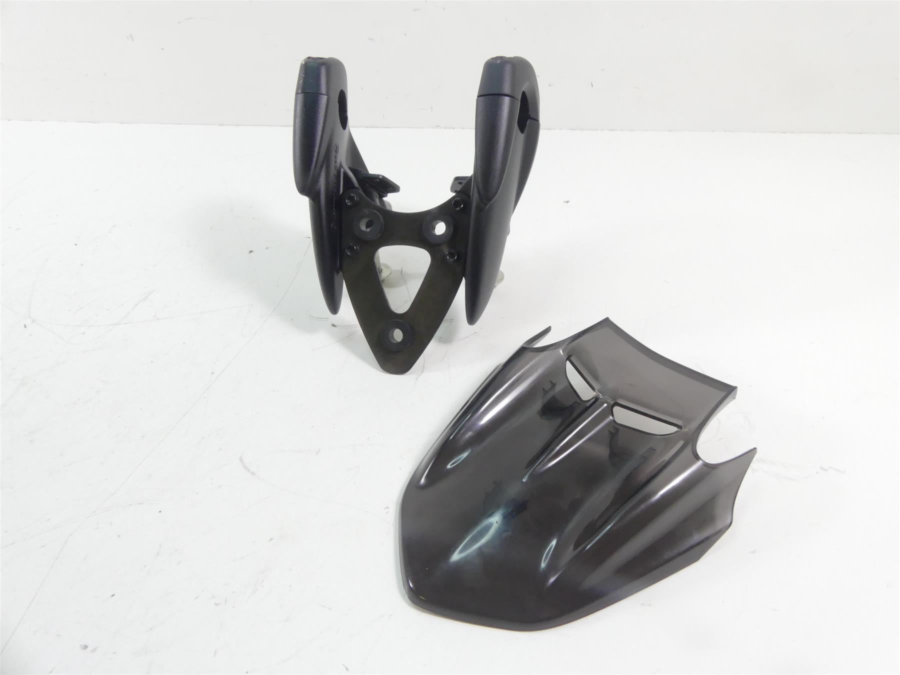 2015 Ducati Diavel Carbon Red Handlebar Handle Bar Riser + Windshield 36031651A {{ shop.shopifyCountryName }} - Mototech271
