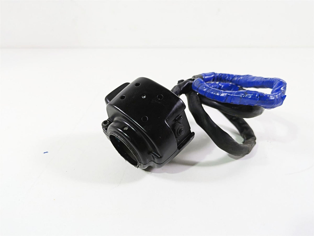 2009 Harley FLSTSB Cross Bones Left Hand Control Switch - Read 71682-06A {{ shop.shopifyCountryName }} - Mototech271