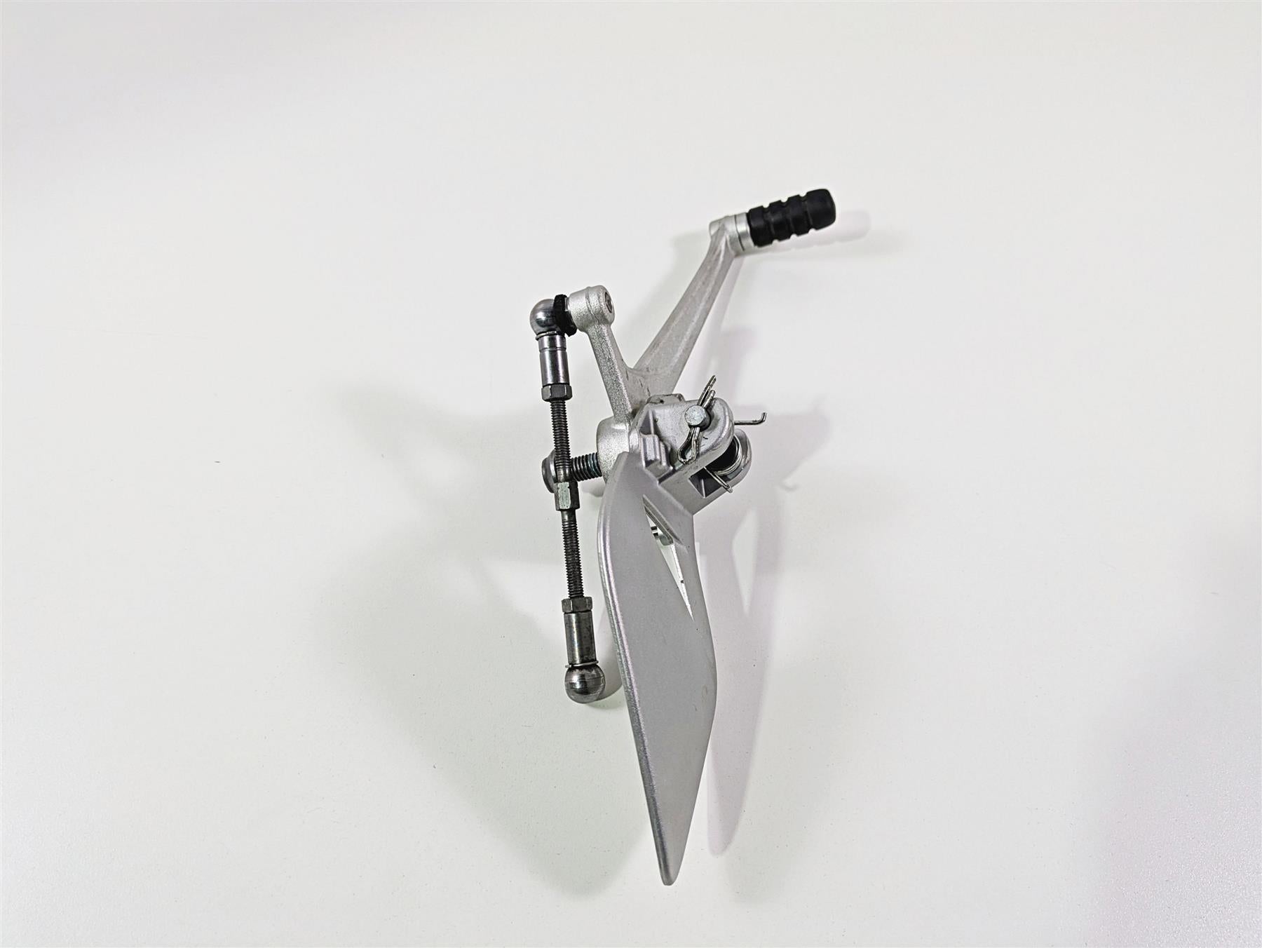 2019 BMW R1250RT K52 Shifter + Footpeg Mount 46718560382 35218534746 | Mototech271