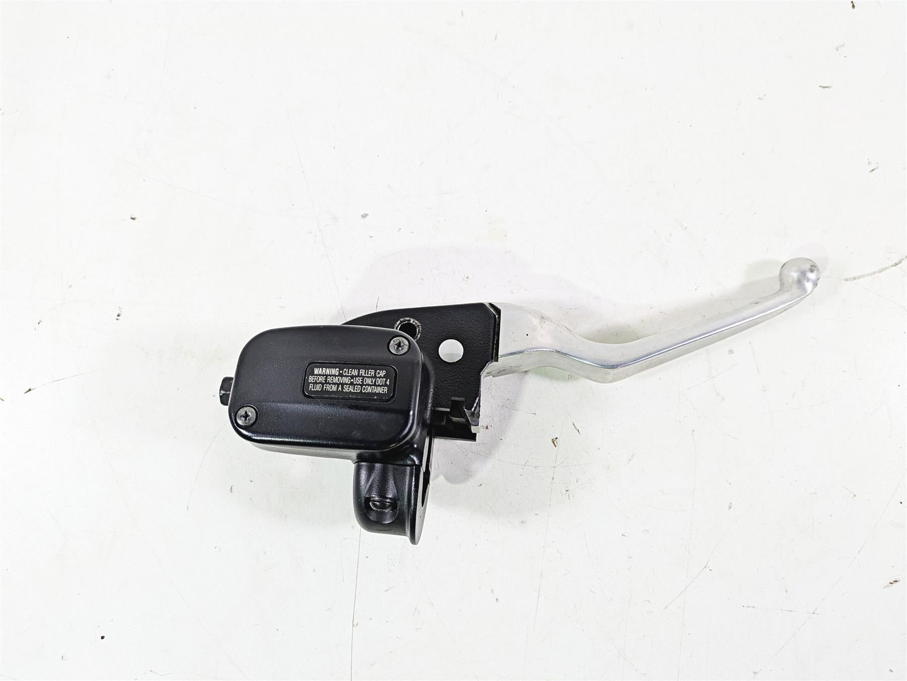2018 Harley Softail FXFBS Fat Bob Front Brake Master Cylinder 5/8" 41700492 {{ shop.shopifyCountryName }} - Mototech271