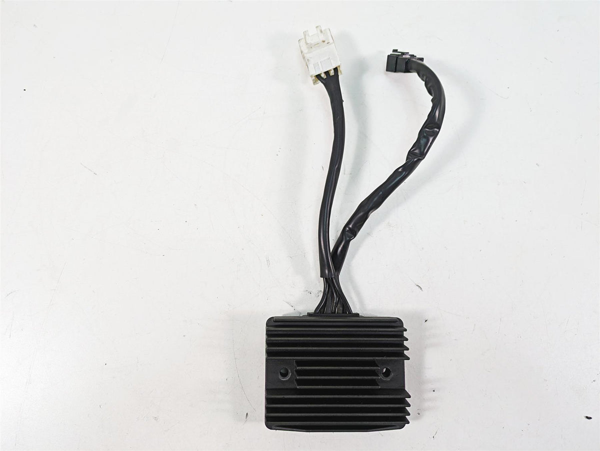 2020 Moto Guzzi V85 TT Adventure Rectifier Voltage Regulator SH744AB 640698 {{ shop.shopifyCountryName }} - Mototech271