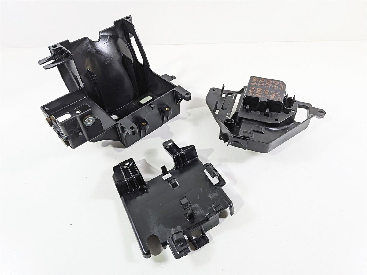 2011 Harley Touring FLHTCU CVO Electra Glide Battery Electric Tray Set 66281-09B-Mototech271