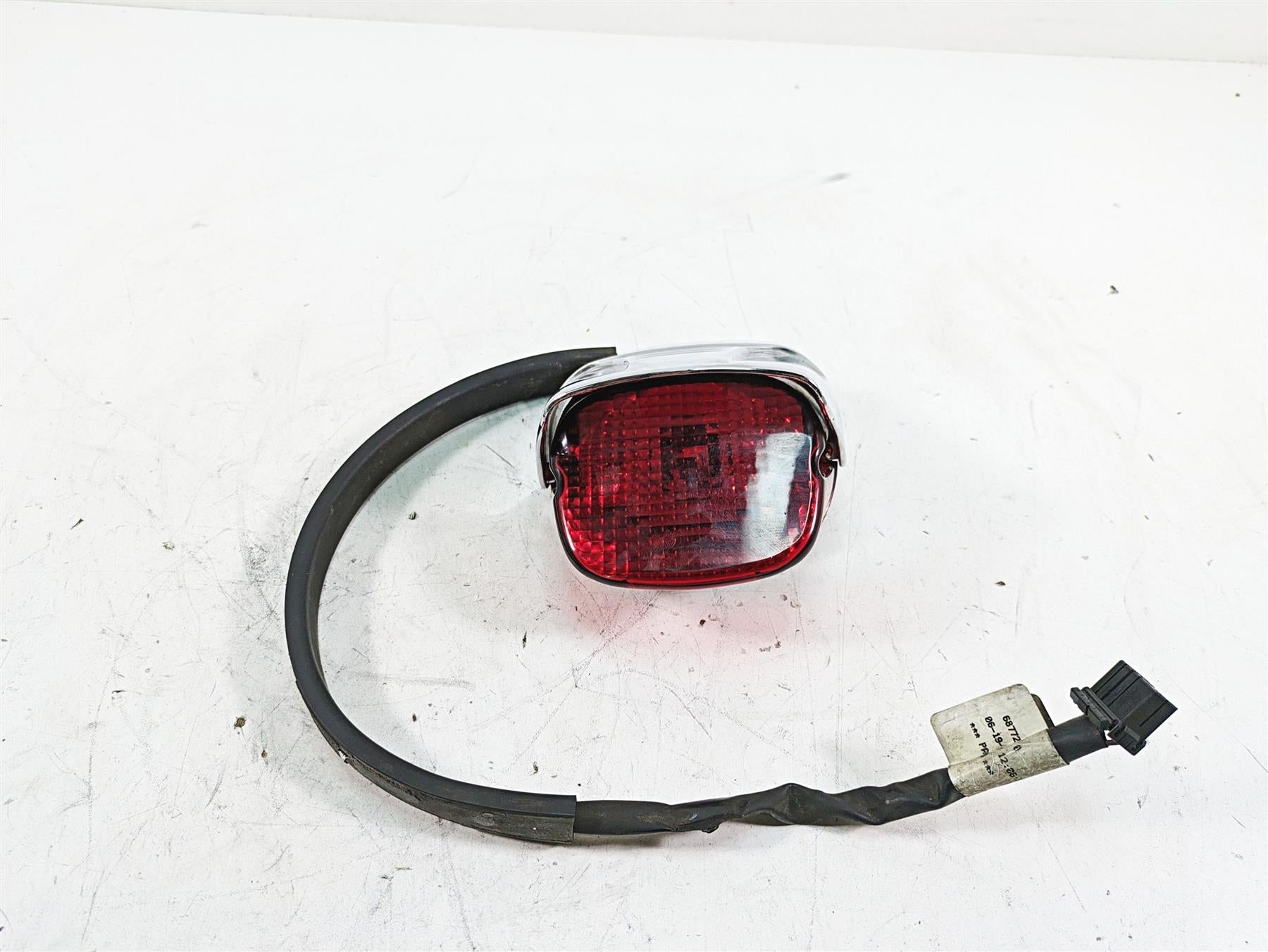 2010 Harley Touring FLHTCU Electra Glide Tail Light + Kuryakyn Cover 68140-04 {{ shop.shopifyCountryName }} - Mototech271