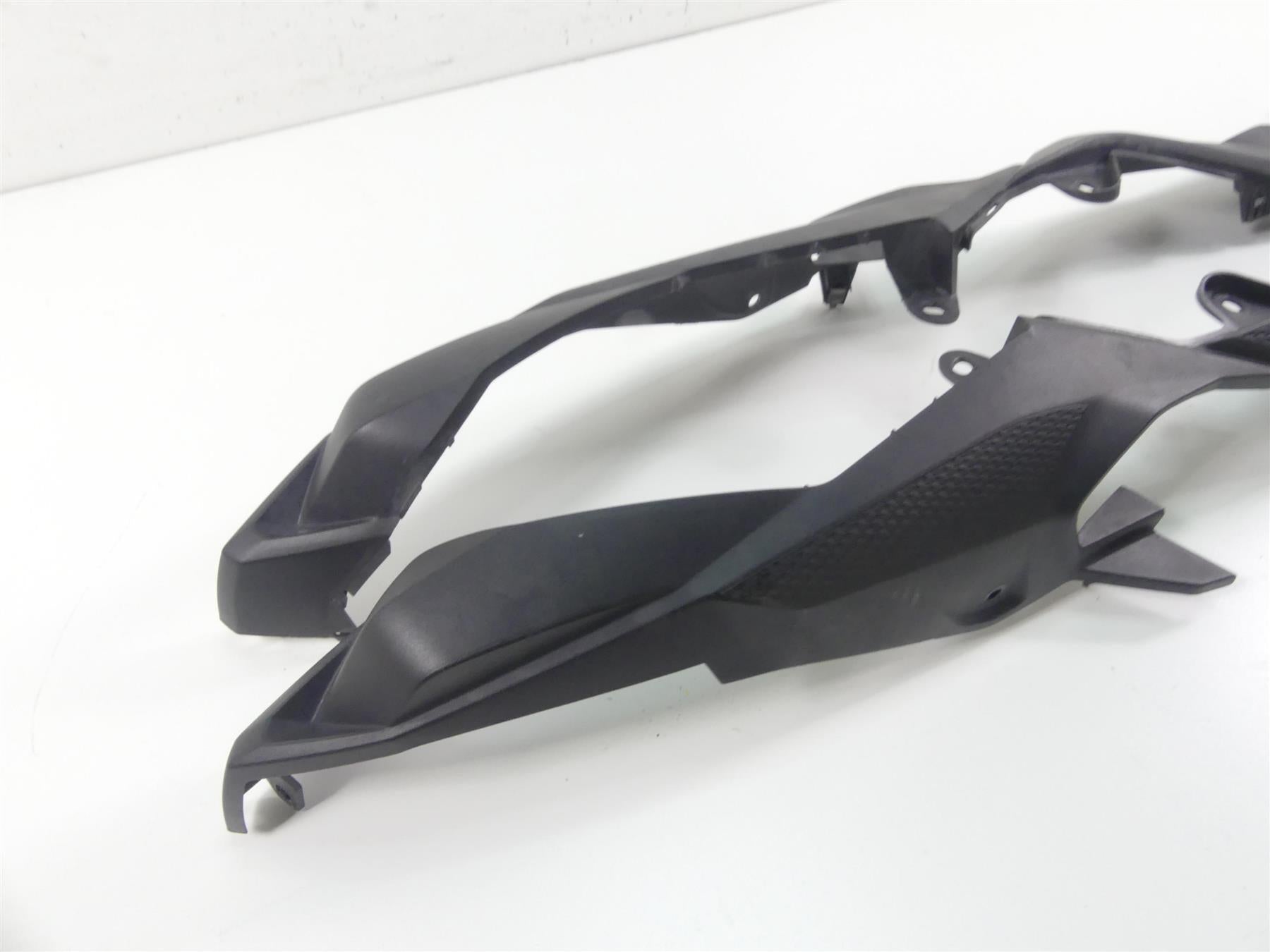 2016 BMW S1000XR K49 Lower Tail Side Fairing Cover Cowl Set 46627717027 {{ shop.shopifyCountryName }} - Mototech271