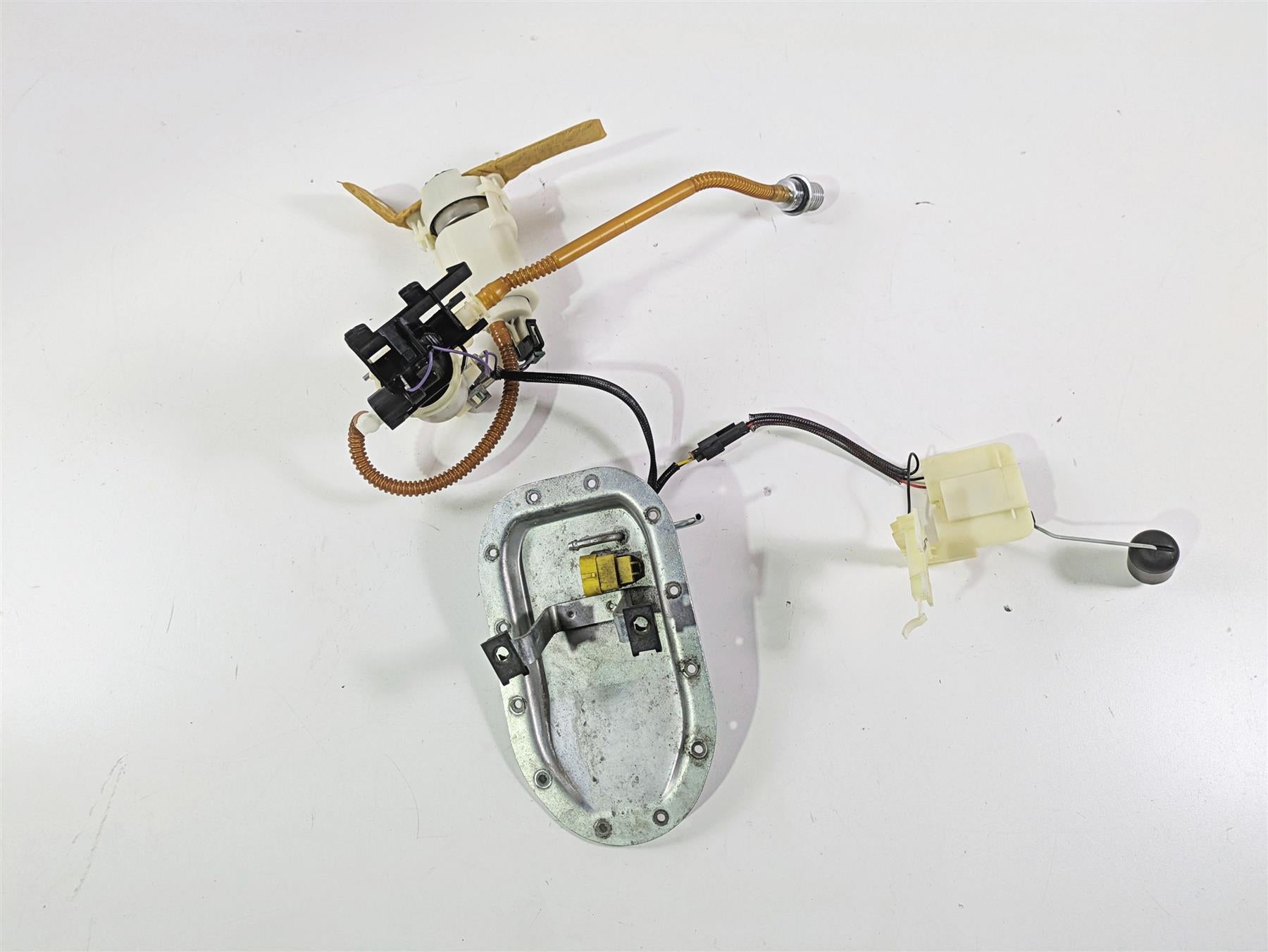 2010 Harley Dyna FXDB Street Bob Fuel Gas Petrol Pump - Tested 75218-04D {{ shop.shopifyCountryName }} - Mototech271