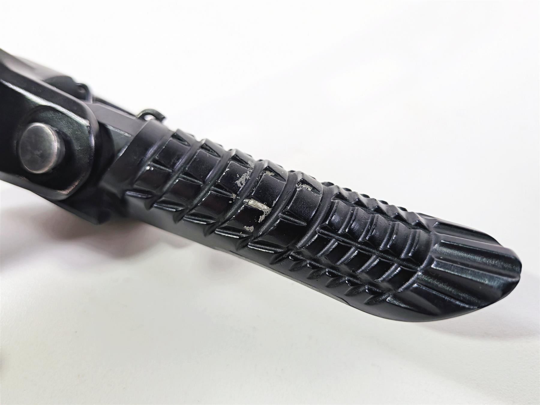 2024 Suzuki GSXR600 Left Front Footpeg & Shifter 43521-47H20 25600-14J11 {{ shop.shopifyCountryName }} - Mototech271