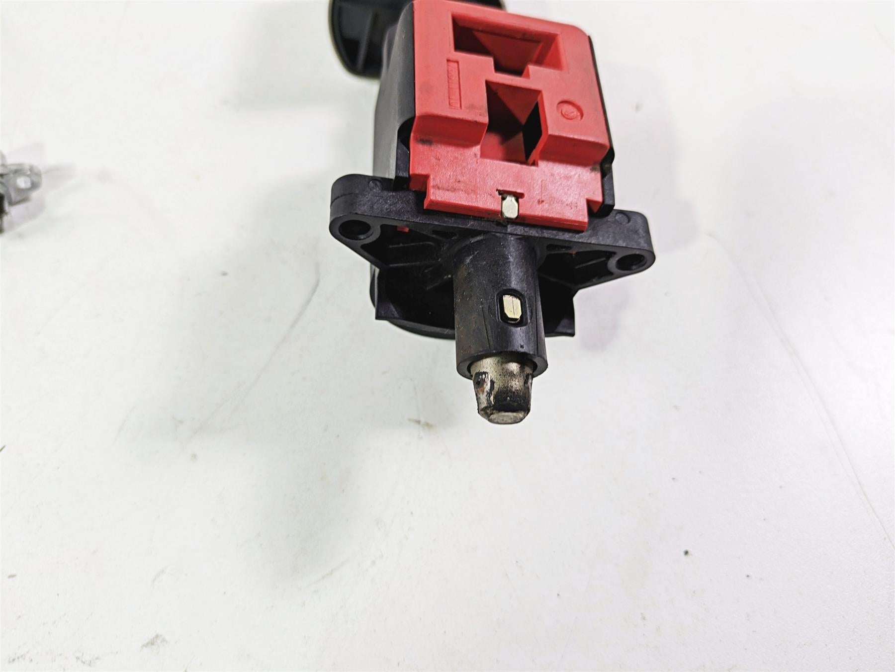 2011 Harley Touring FLHTCUSE CVO E-Glide Ignition Switch Power Lock 76611-10 {{ shop.shopifyCountryName }} - Mototech271